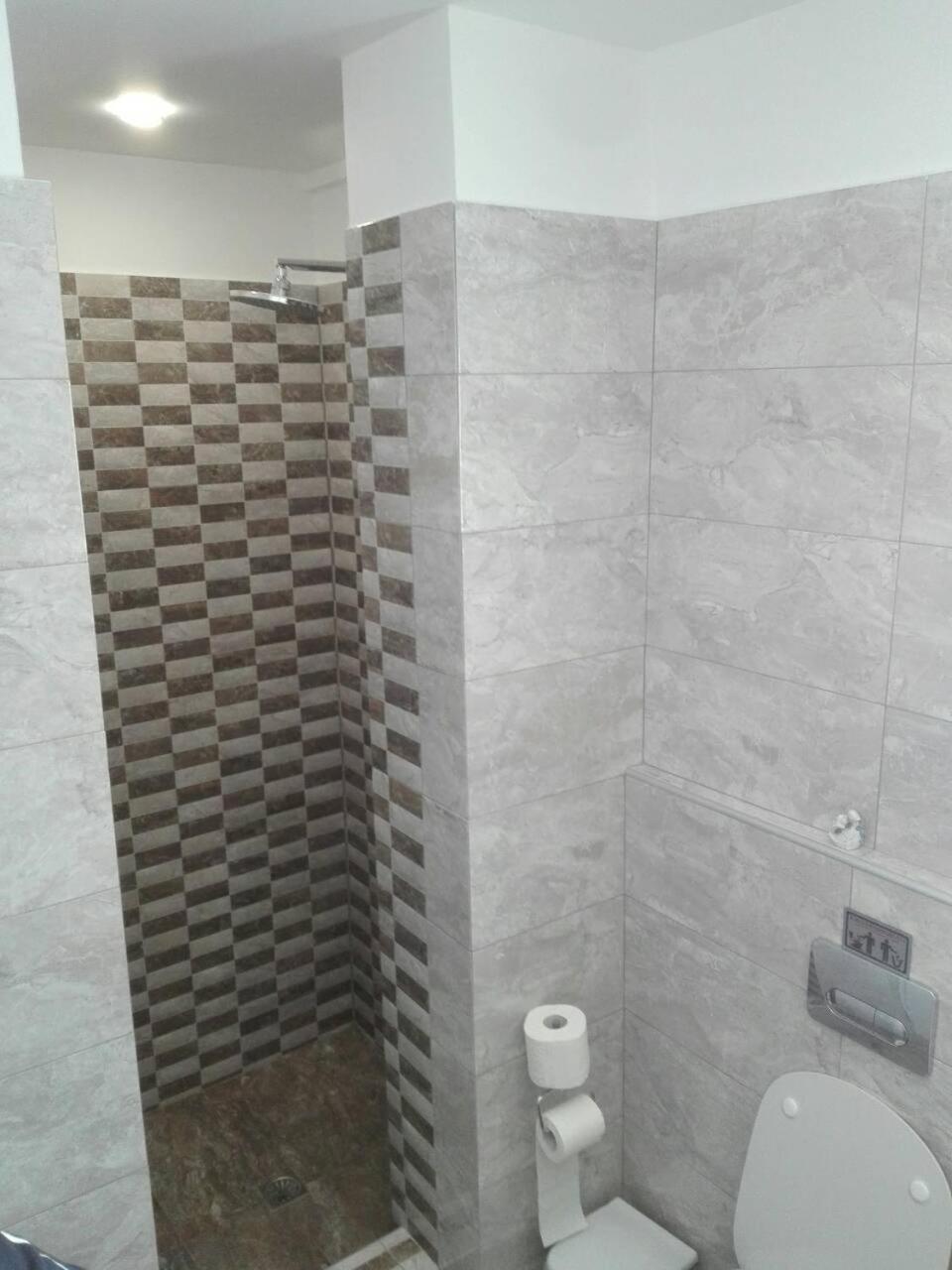 Finikas Santorini - Photo 30