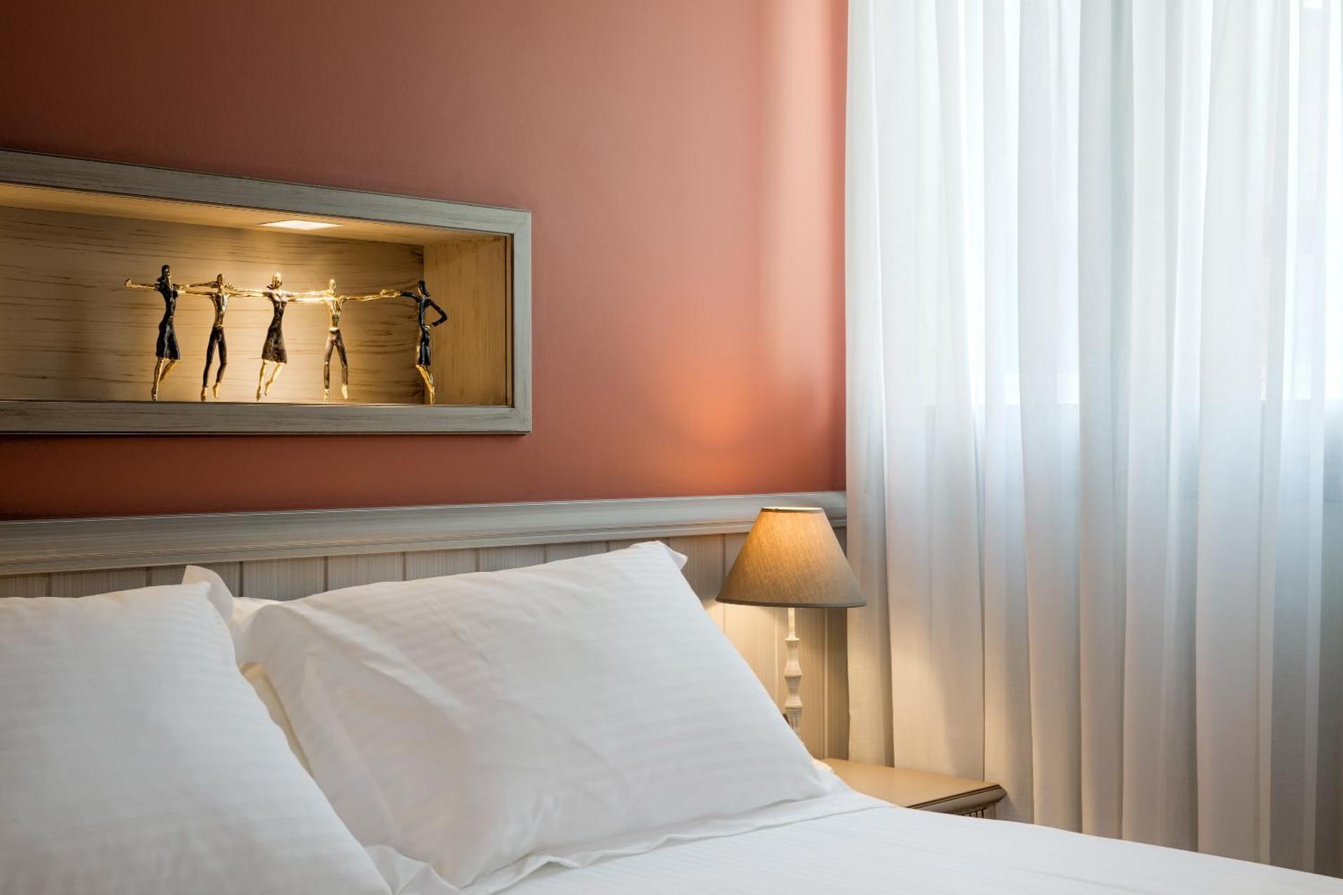 Estia Boutique Apartments - Photo 7