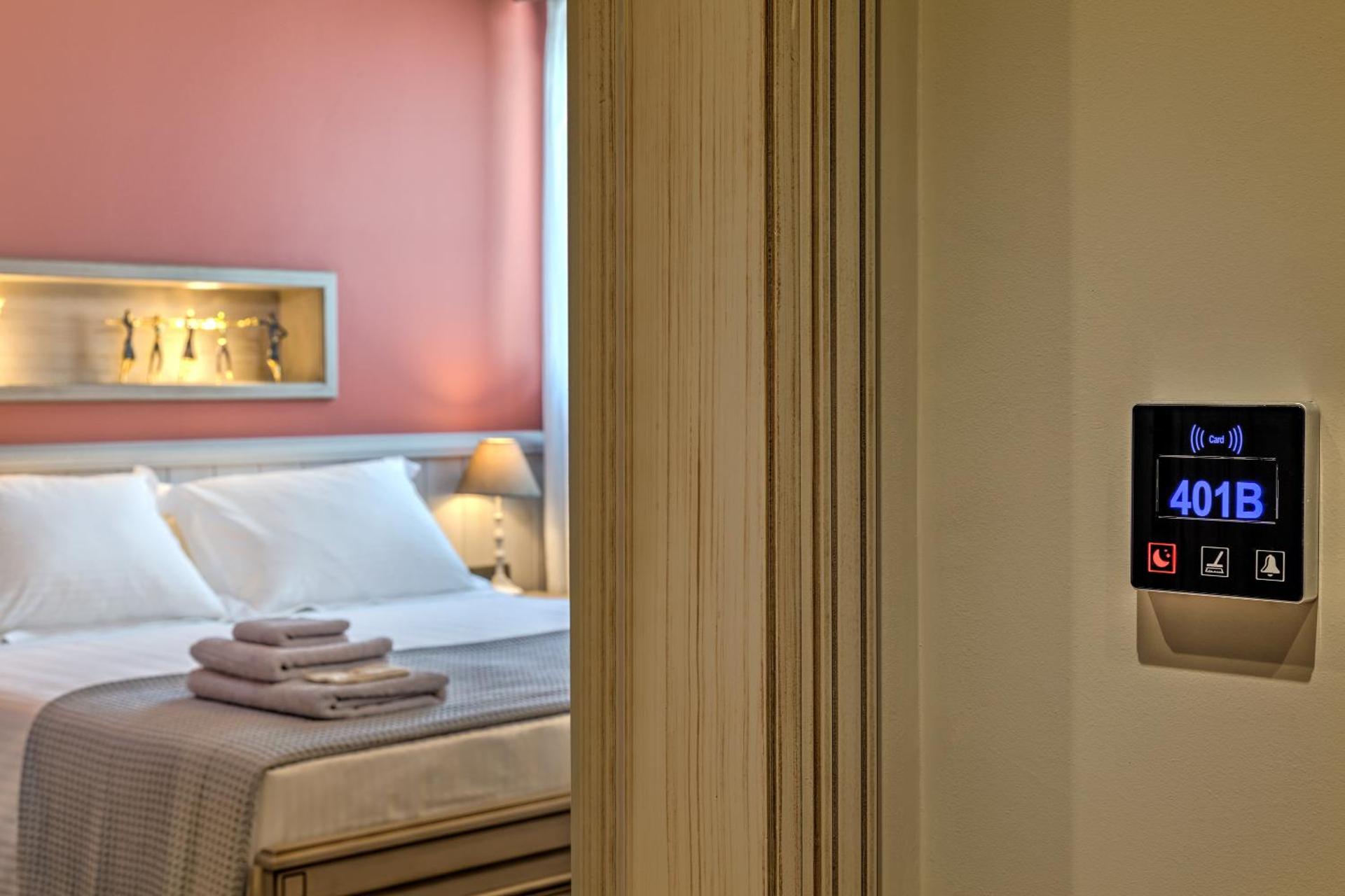 Estia Boutique Apartments - Photo 4