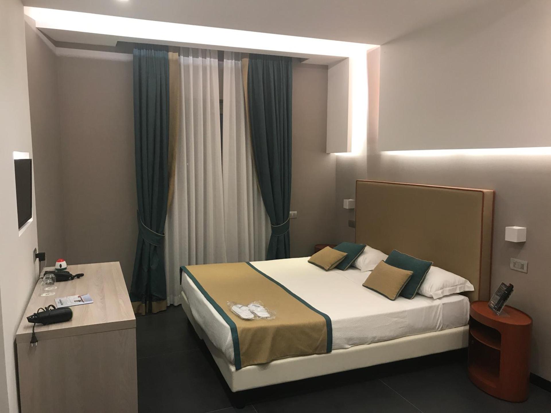 Mediterranea Hotel & Convention Center - Photo 58