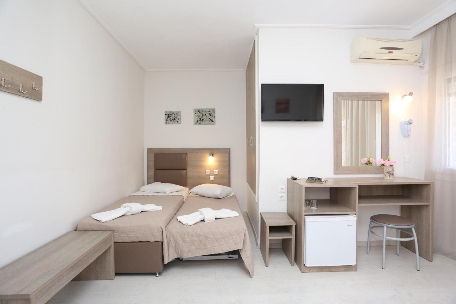 Sun Hotel - Photo 42