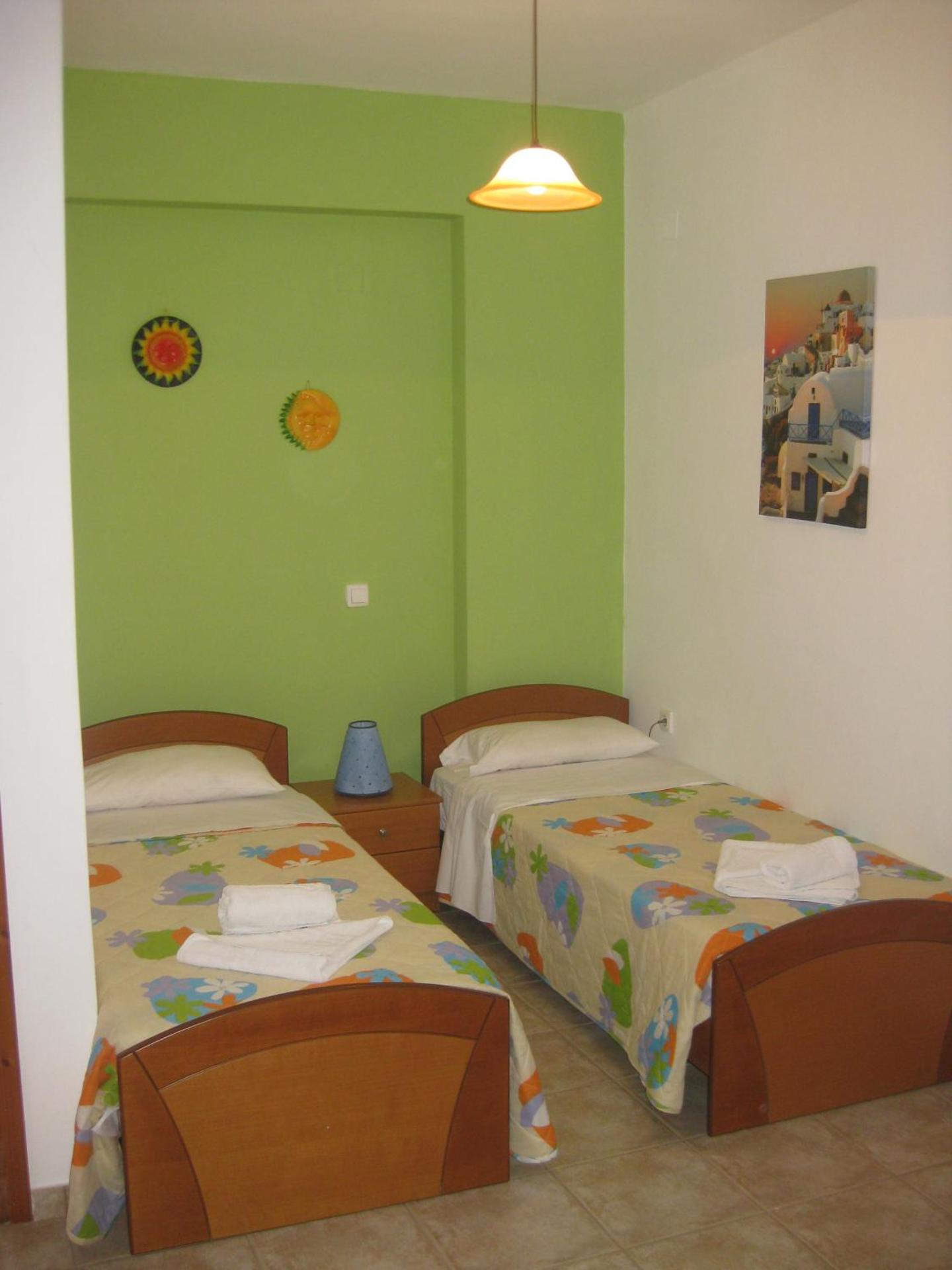 Vrisi Apartments & Villa - Photo 5