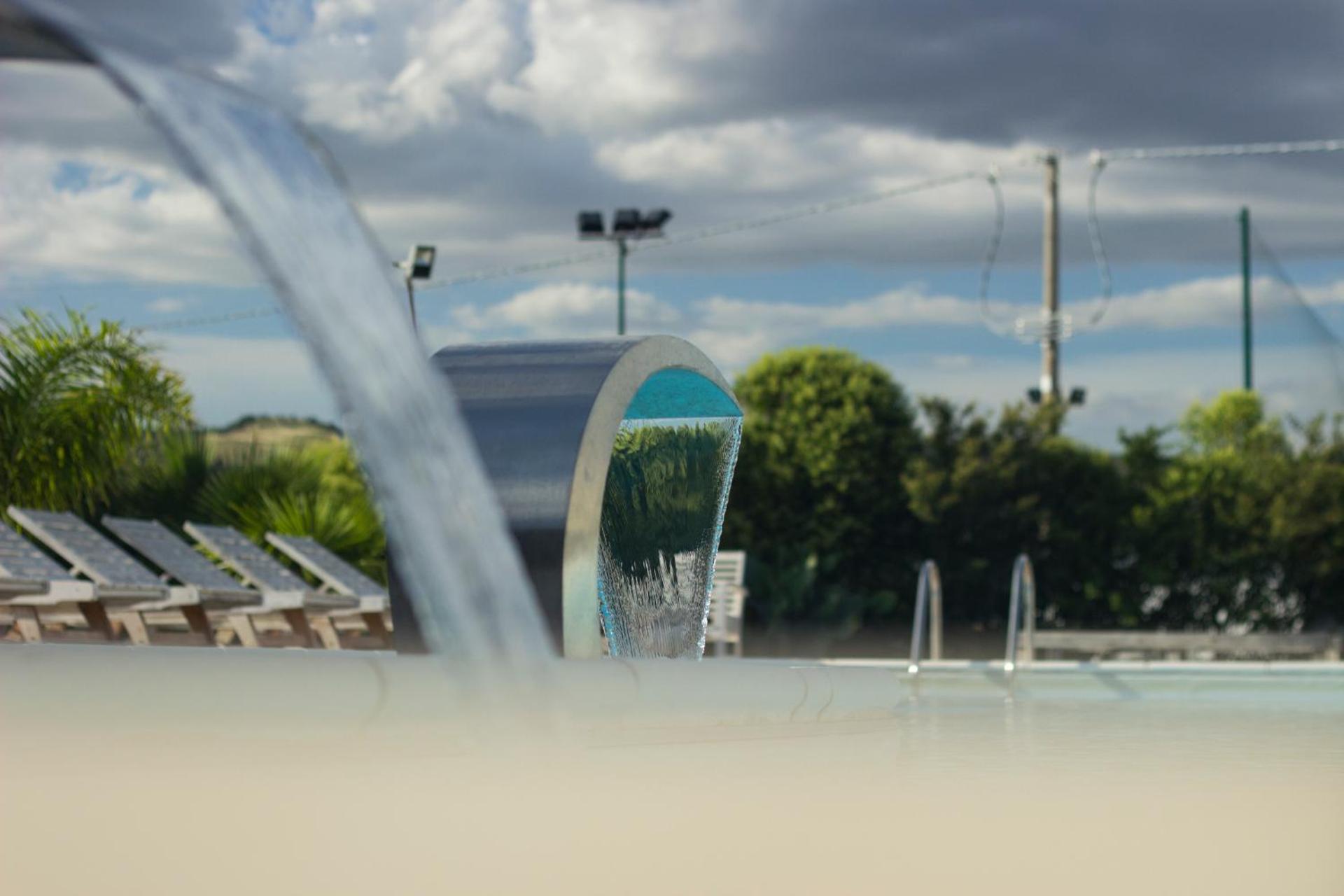 Fontana La Pietra - Photo 10