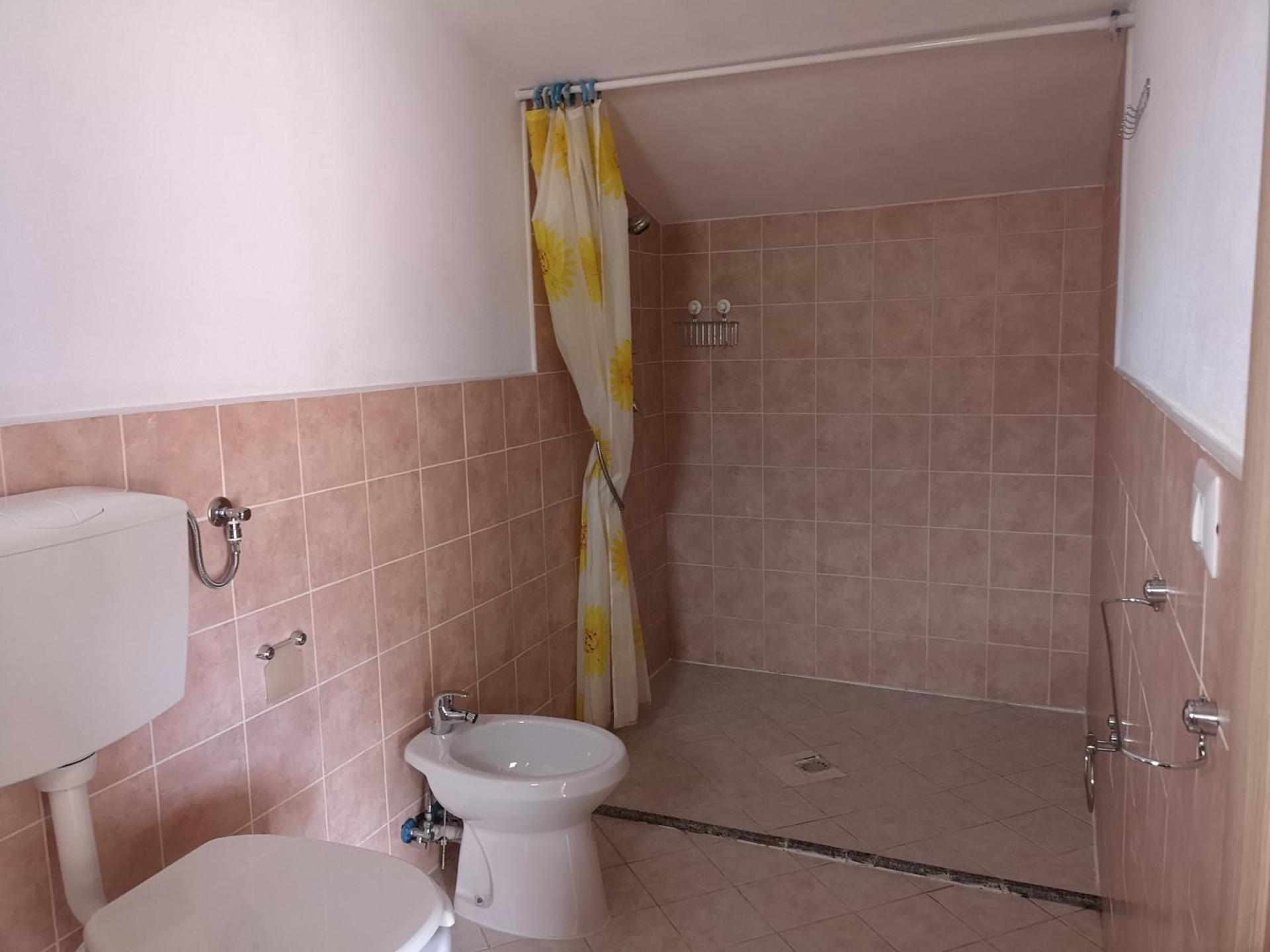 Fontana La Pietra - Photo 53