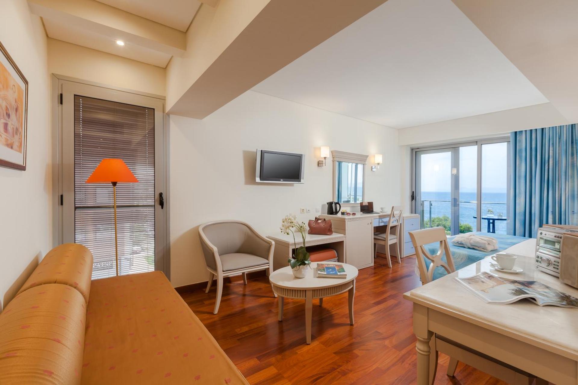 Tropical Hotel - Photo 33