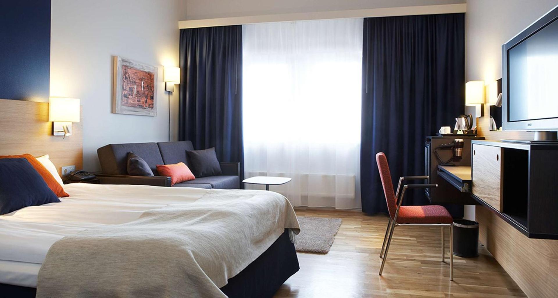 Quality Hotel Waterfront - Photo 2