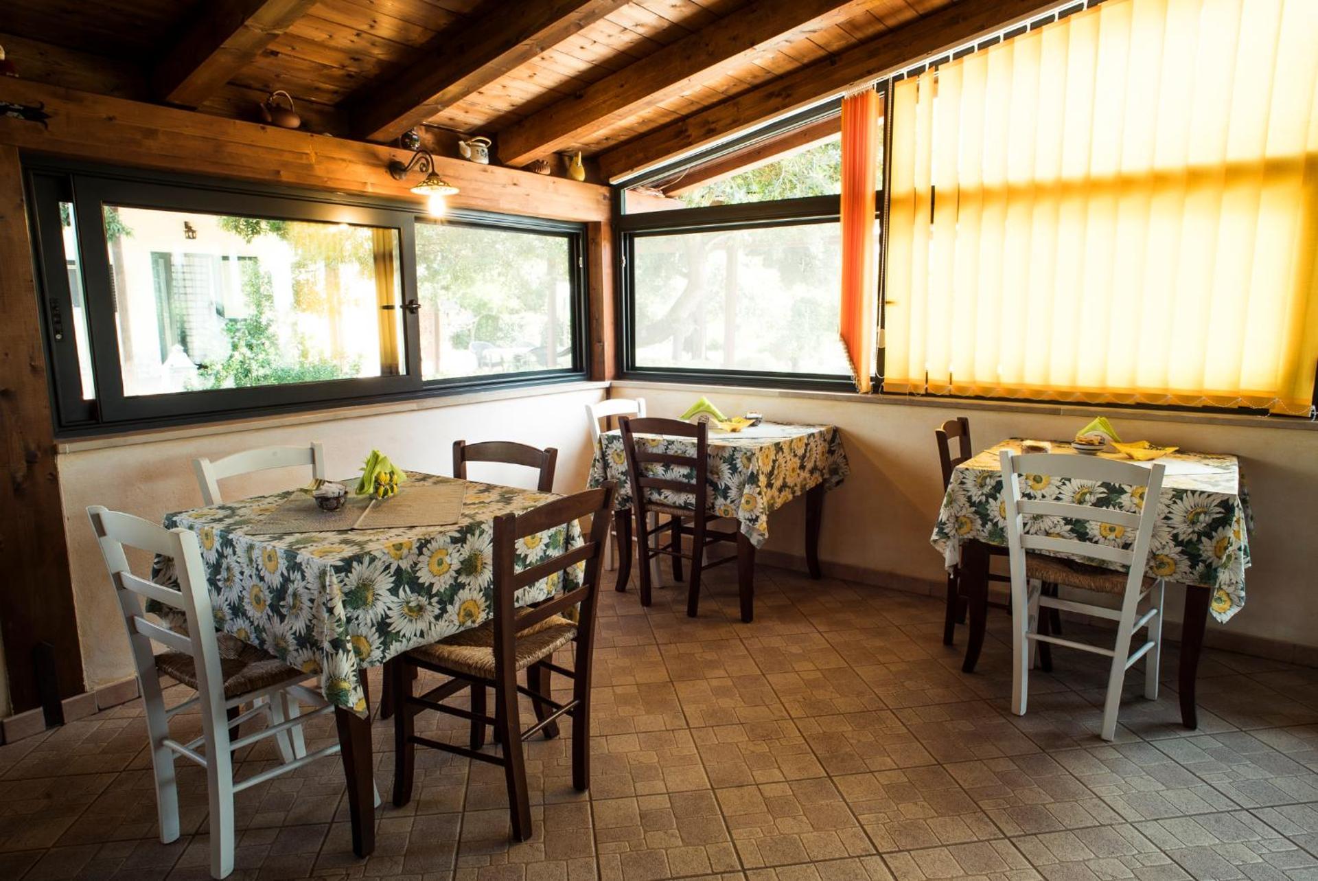 I Lecci Guesthouse - Photo 195