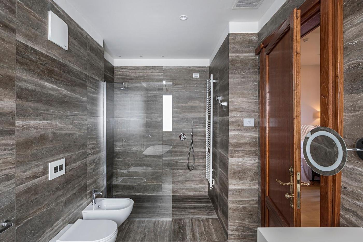 Hotel Laurin - Photo 51