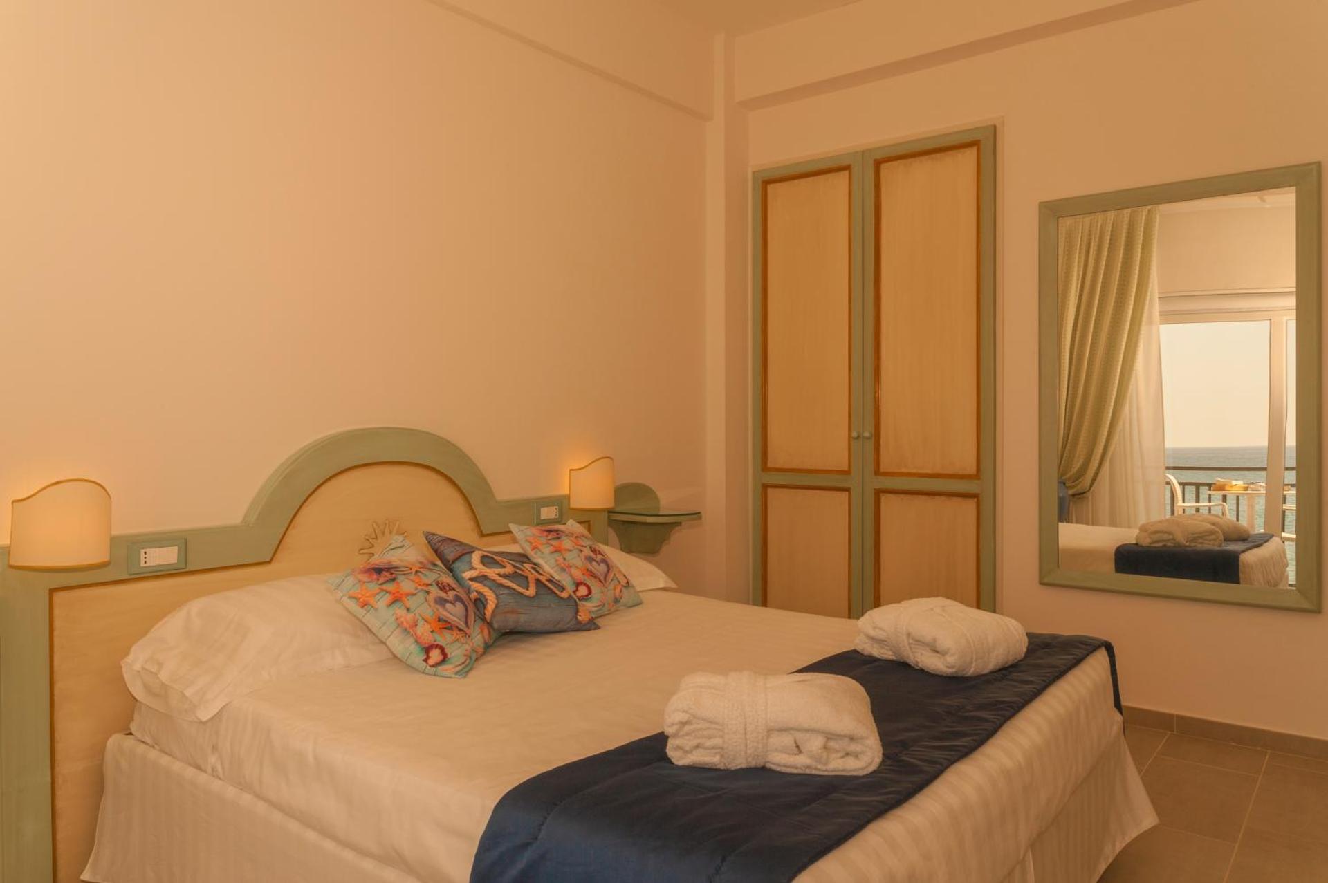 Summit Hotel - Photo 76