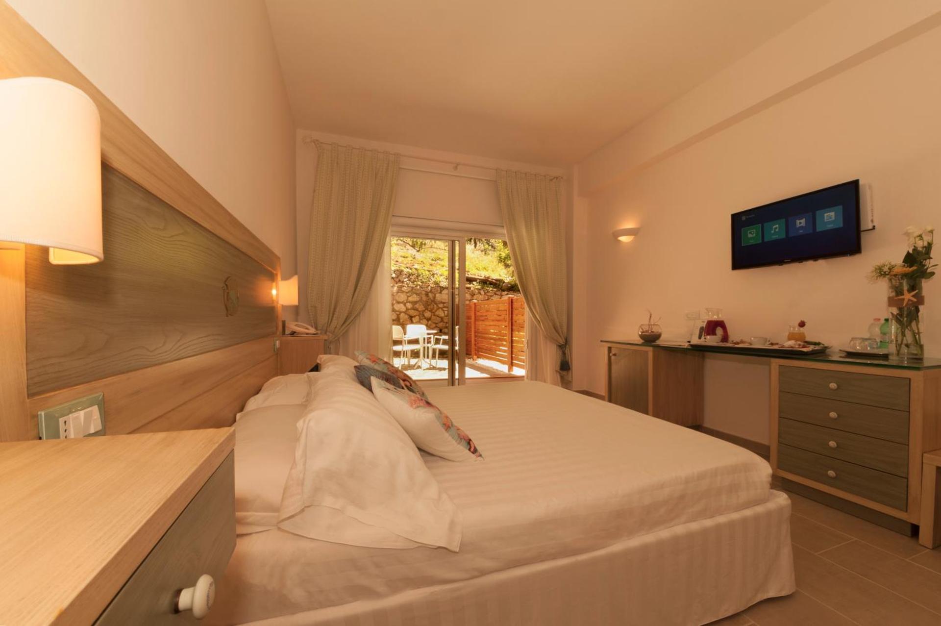 Summit Hotel - Photo 82