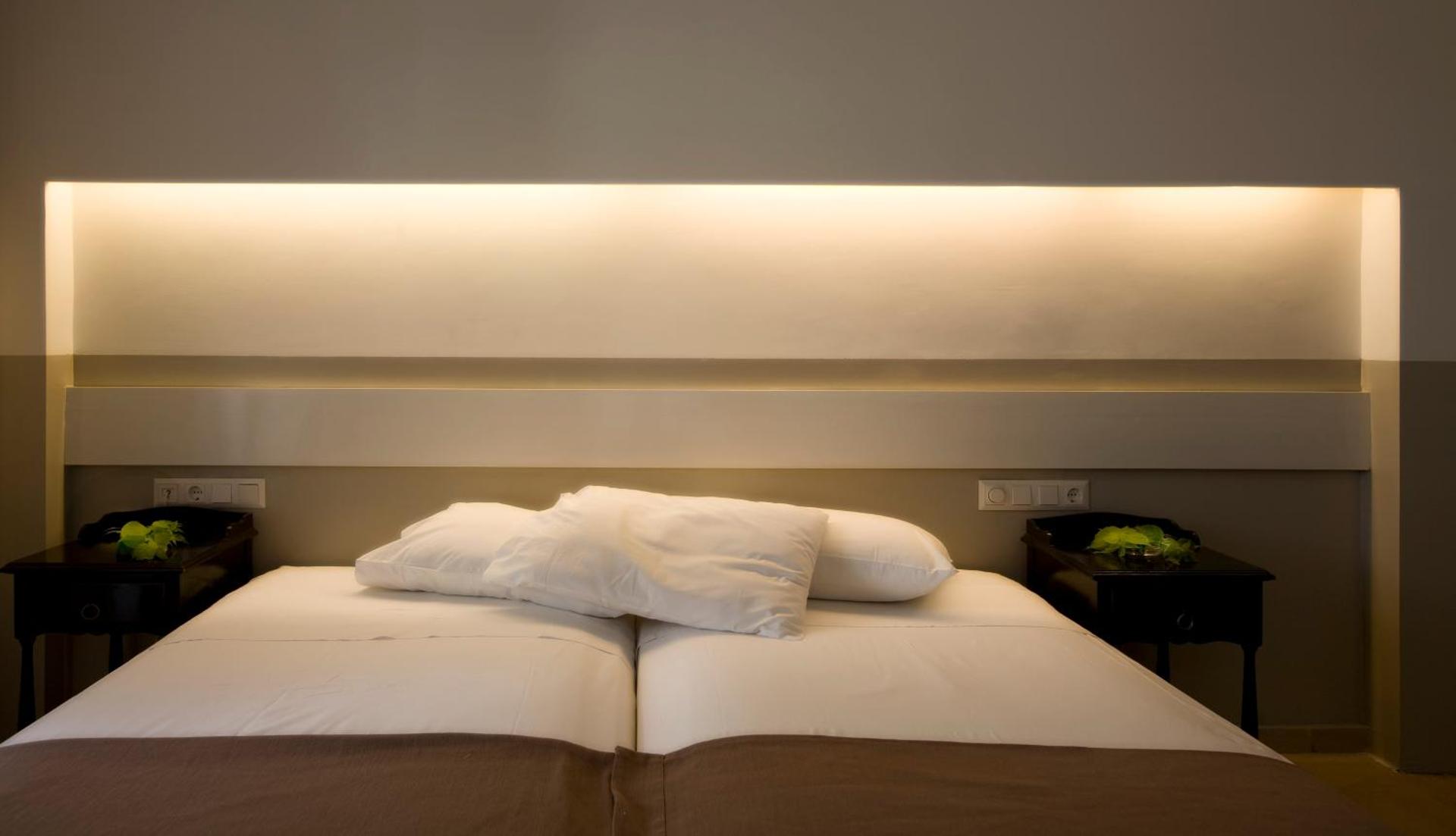 Kamari Beach Hotel - Photo 63