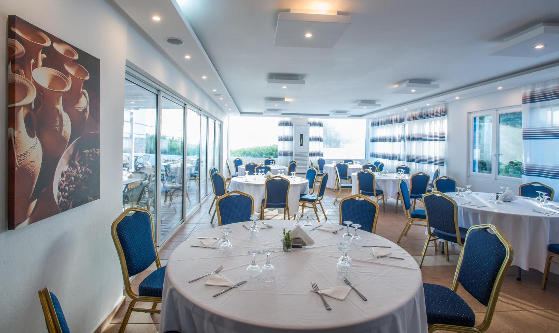 Naxos Palace Hotel - Photo 3