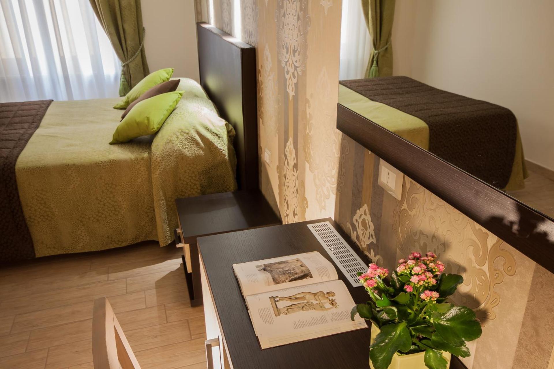 Rome Kings Suite - Photo 2