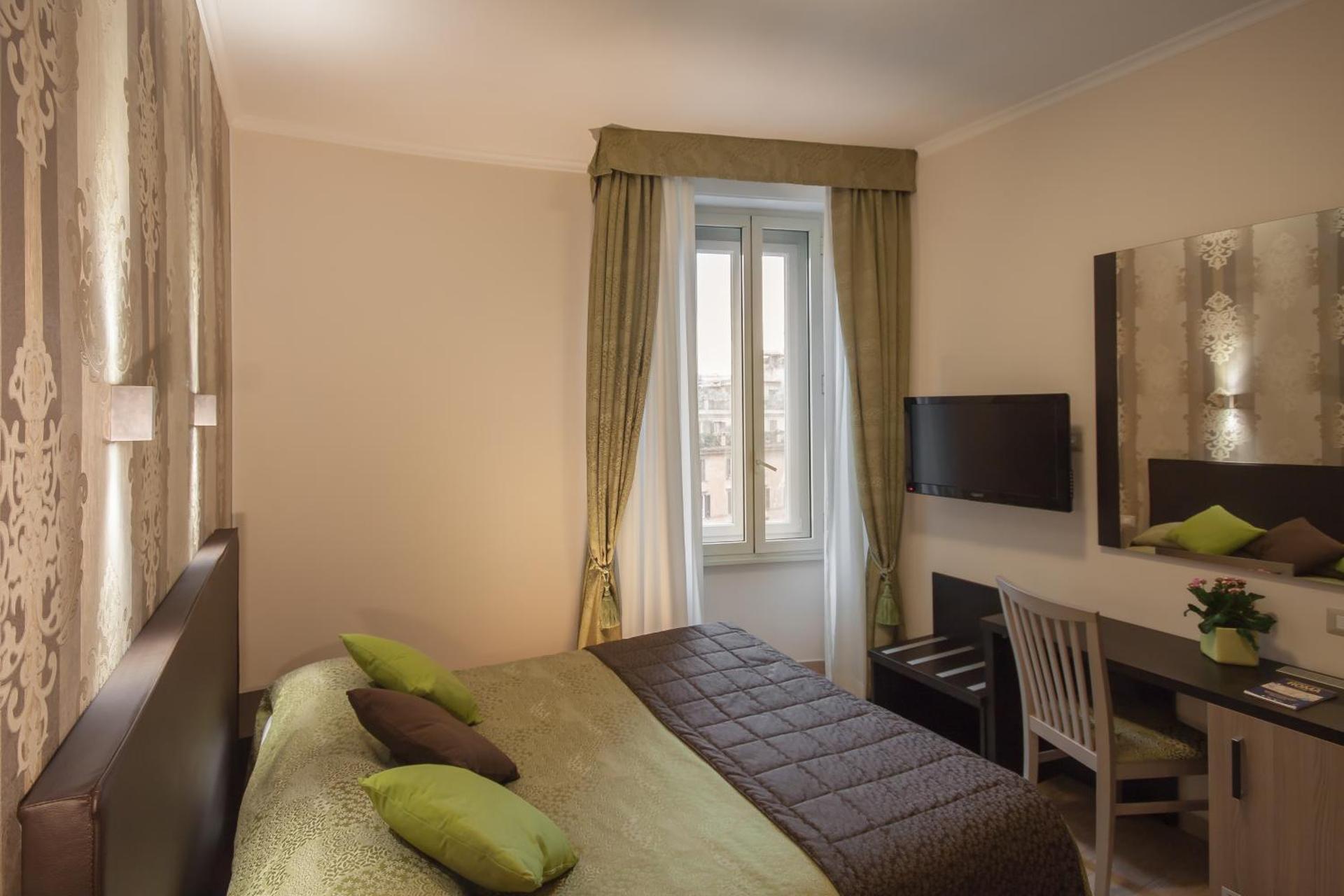 Rome Kings Suite - Photo 5