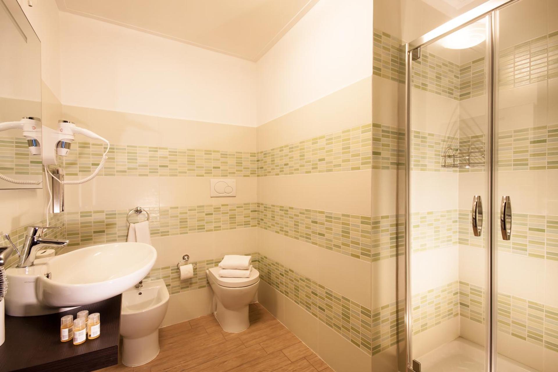 Rome Kings Suite - Photo 13