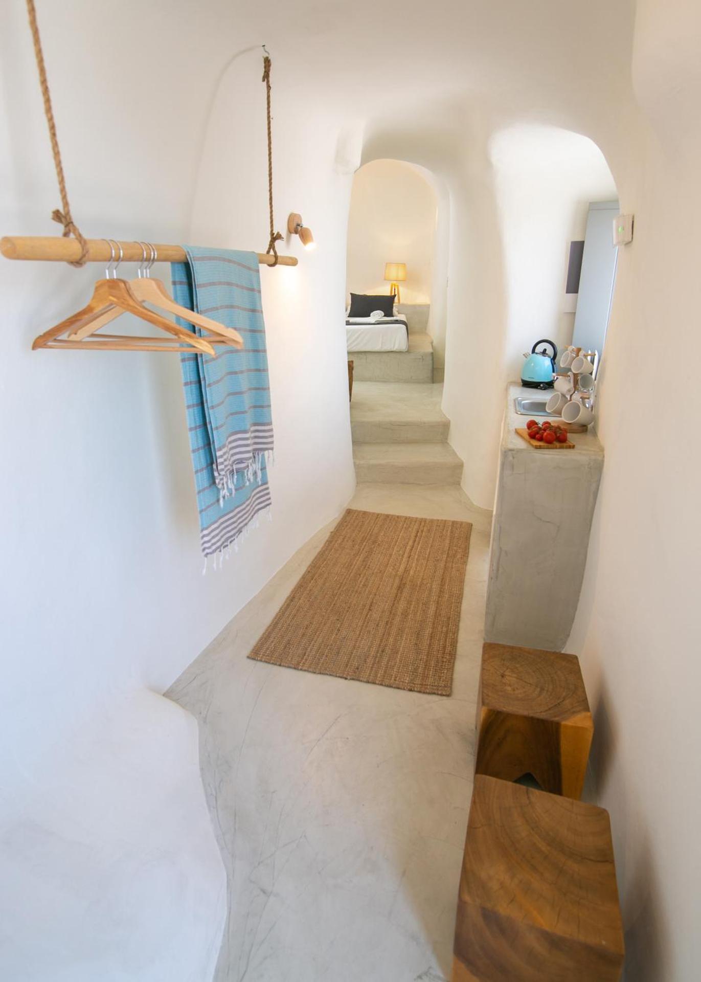 Santorini Villas - Photo 32