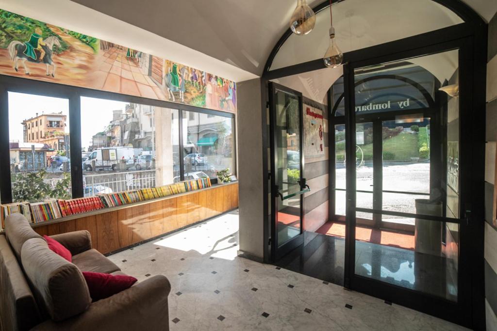 Hotel Italia & Lombardi - Photo 35