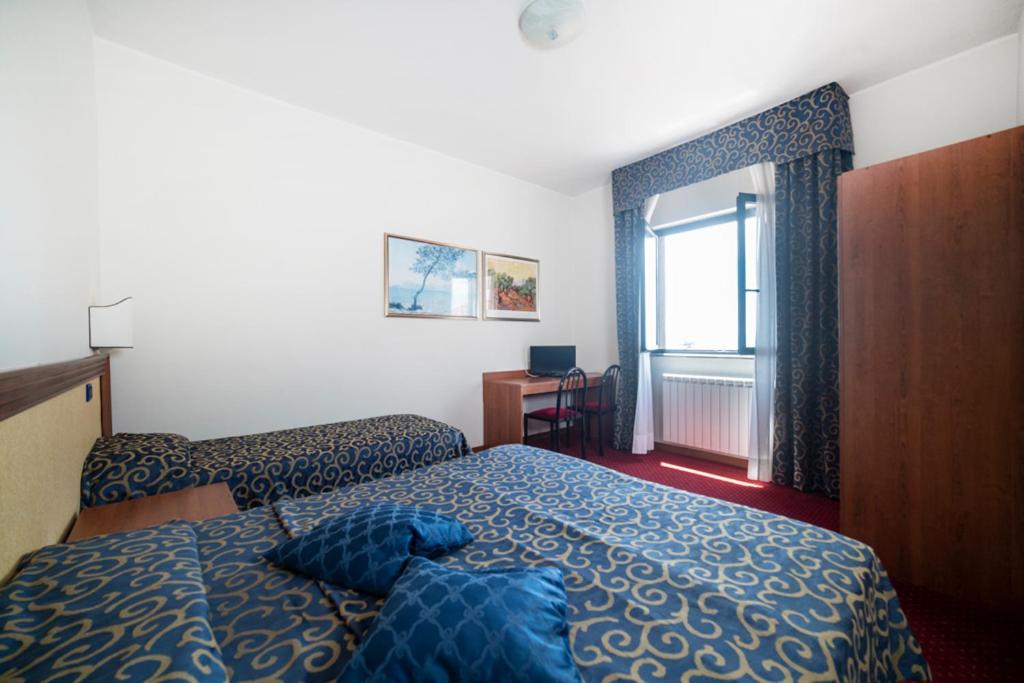 Hotel Italia & Lombardi - Photo 57
