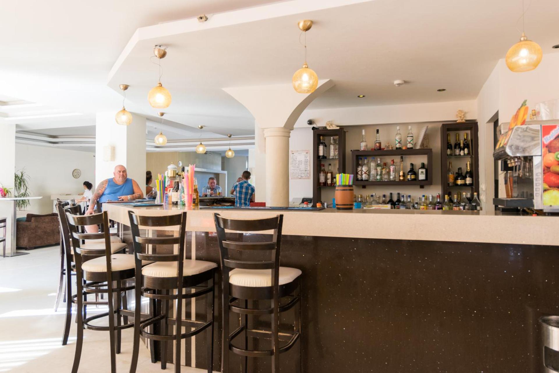 Zante Plaza Hotel & Apartments - Photo 28