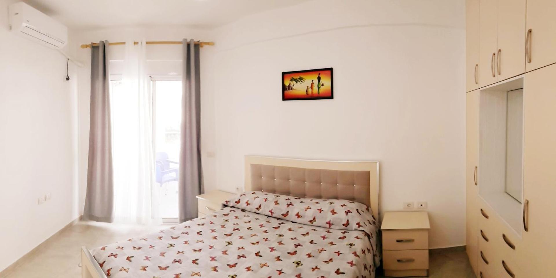Saranda Apartments - Photo 9