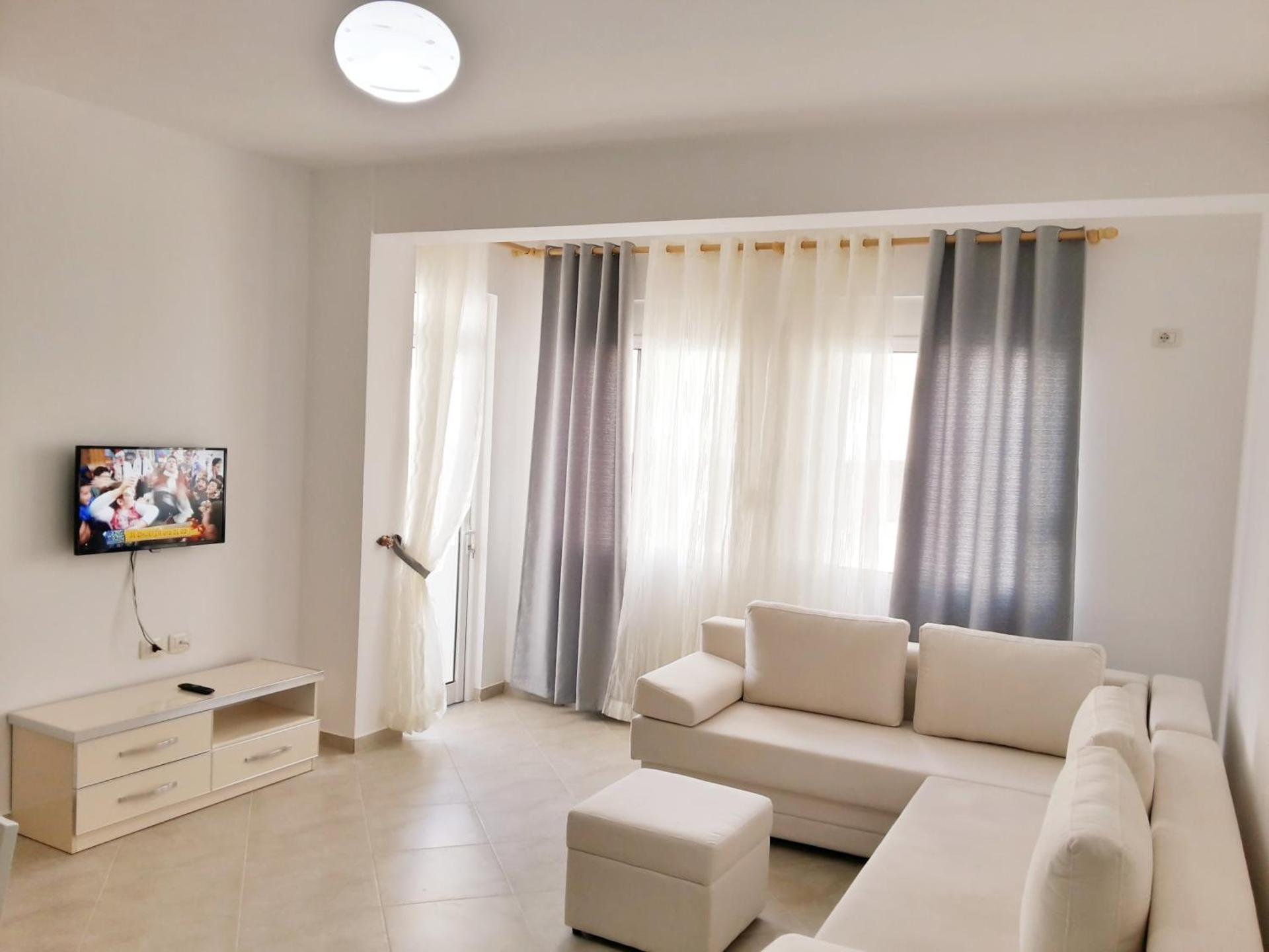 Saranda Apartments - Photo 2