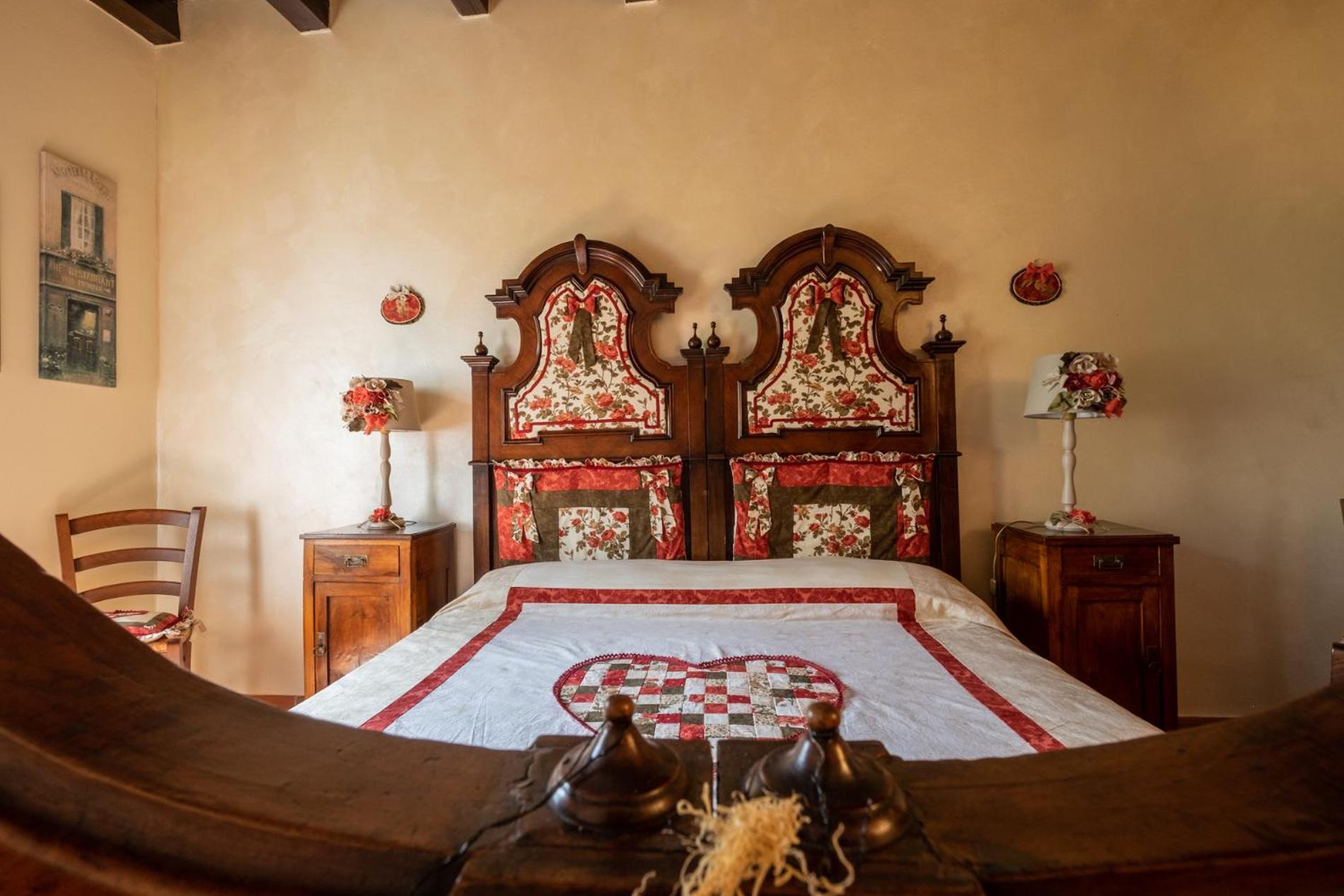 Double Room - Photo 2