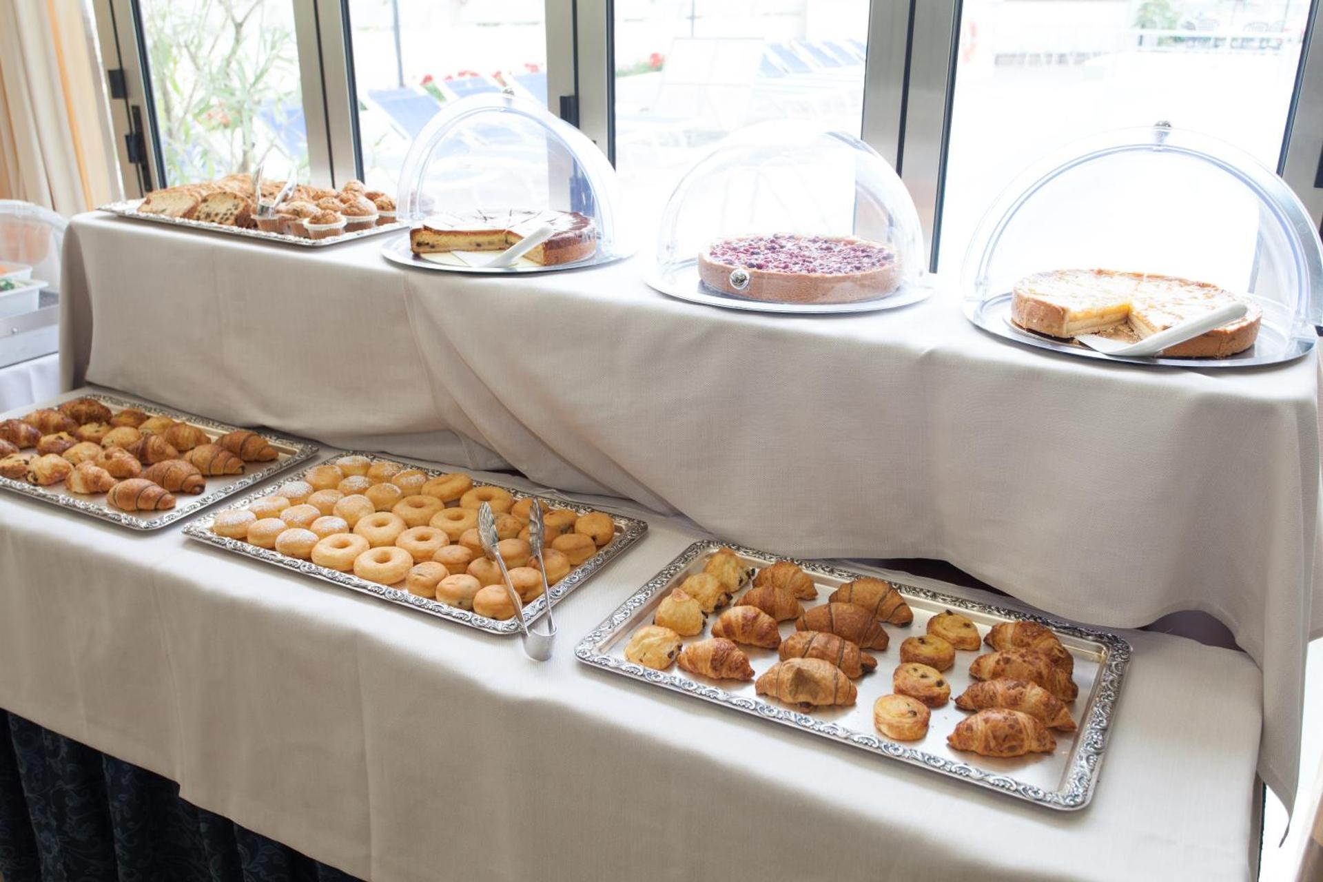 Hotel Marina - Photo 80