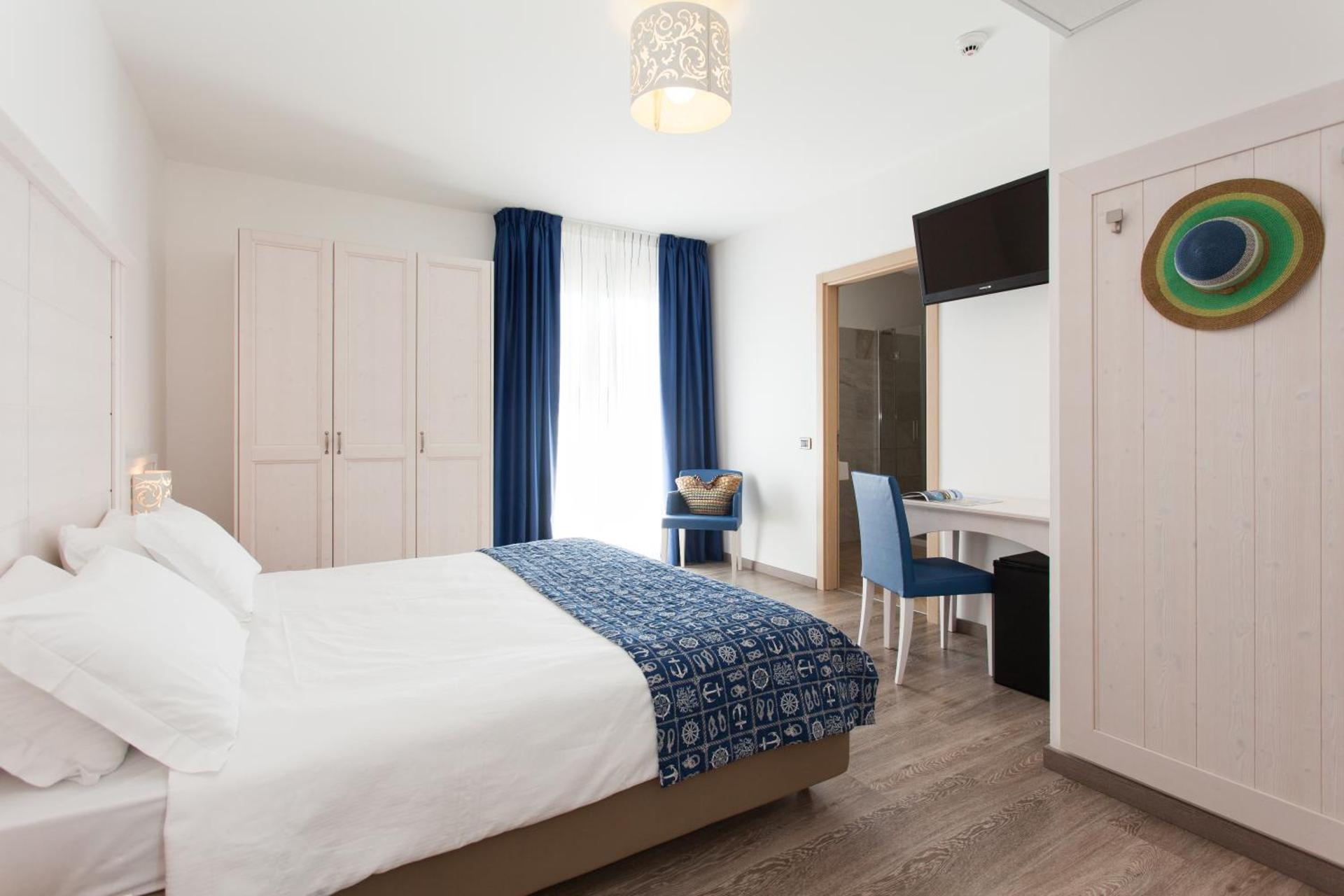 Regent's Hotel - Photo 38