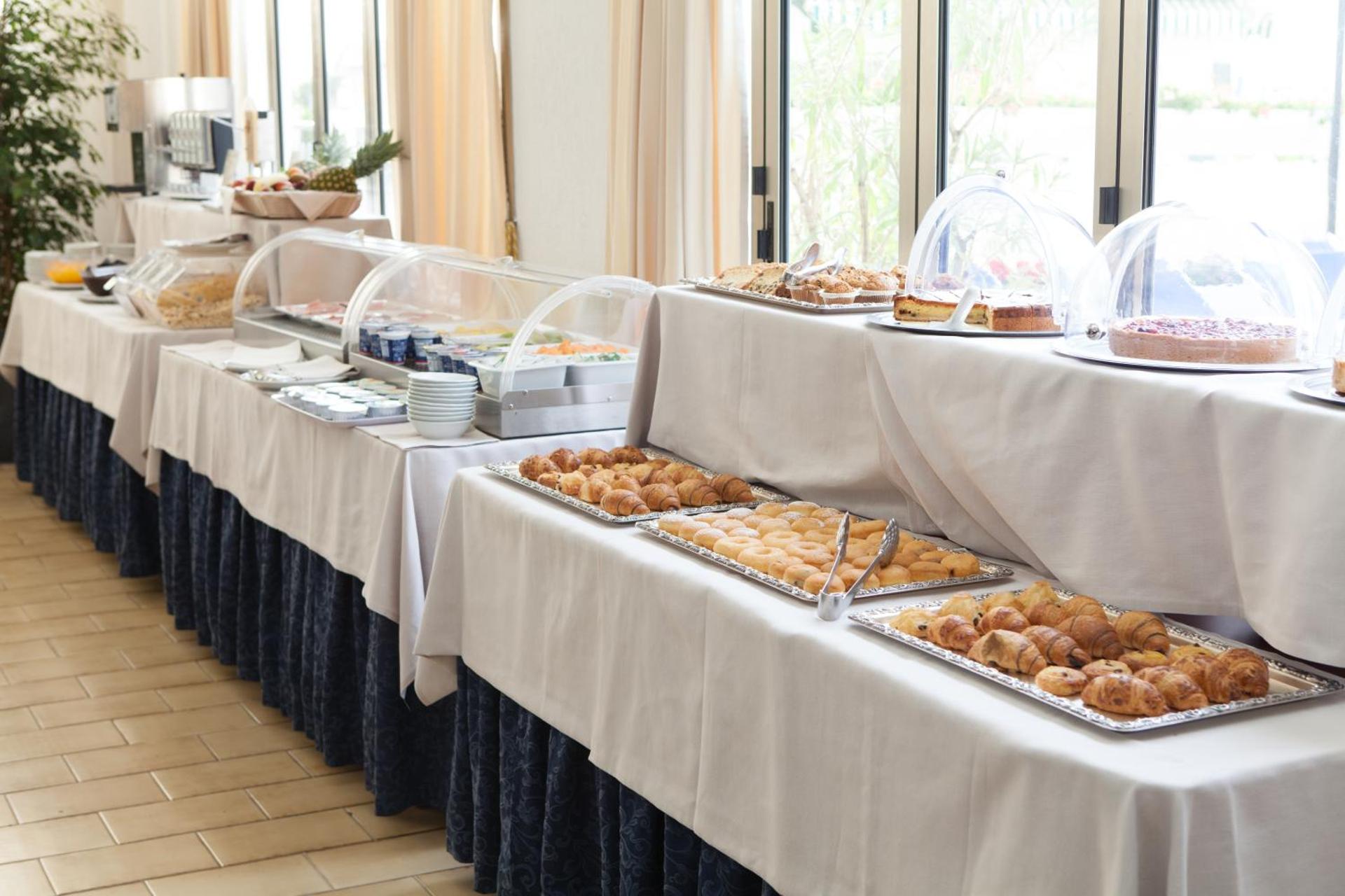 Hotel Marina - Photo 84