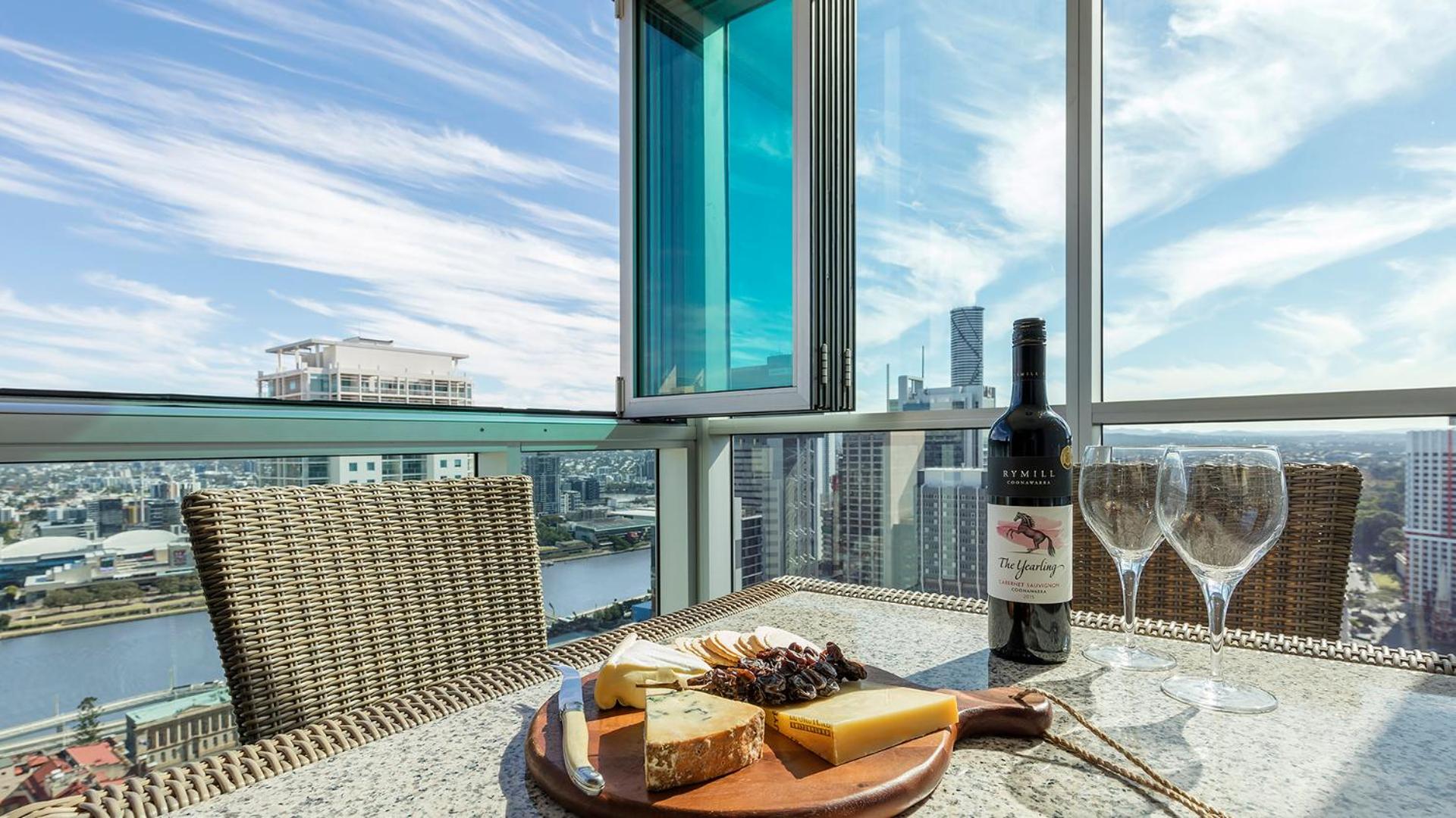 Oaks Brisbane Festival Suites - Photo 24