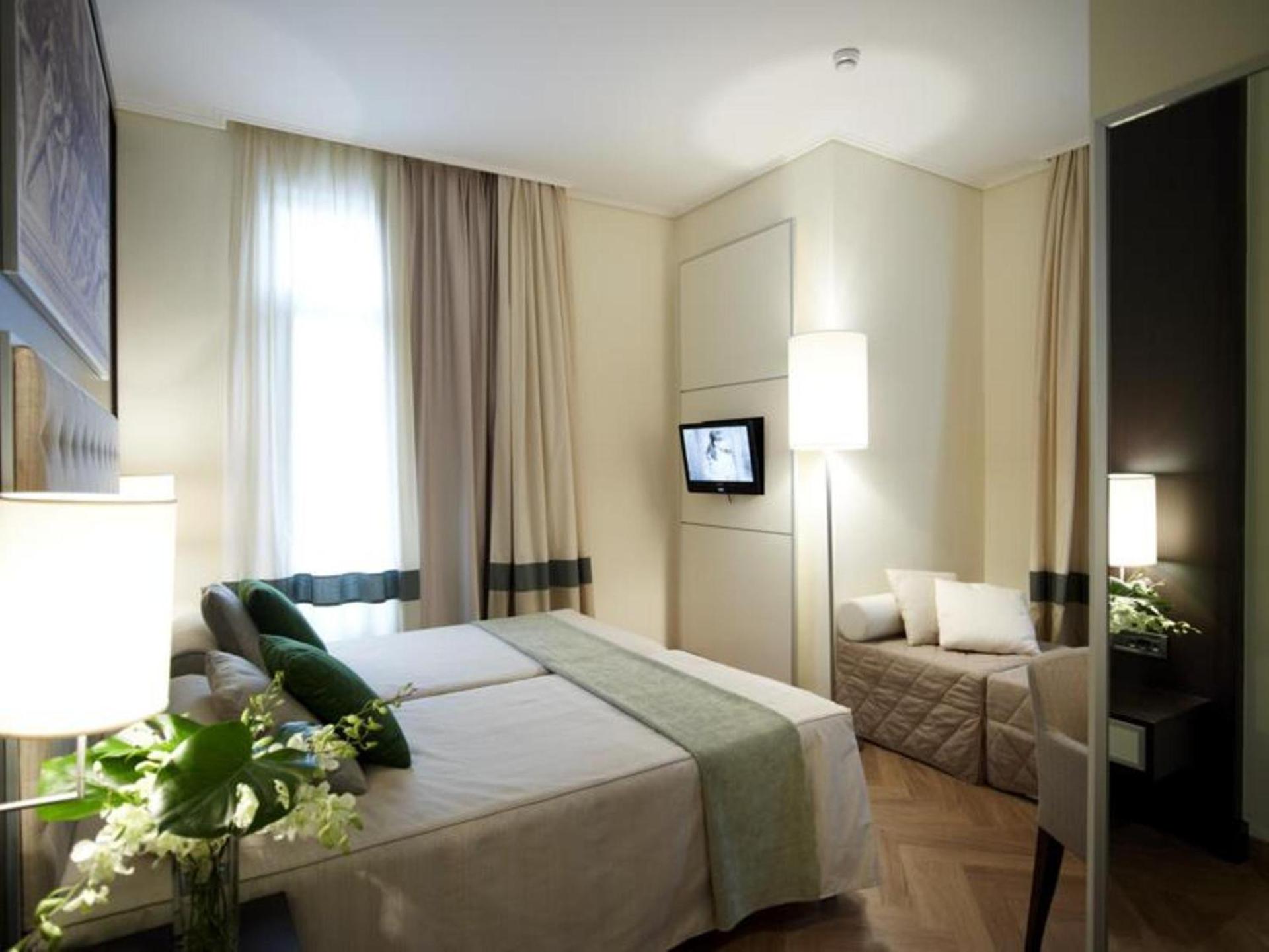 Menelaion Hotel - Photo 8