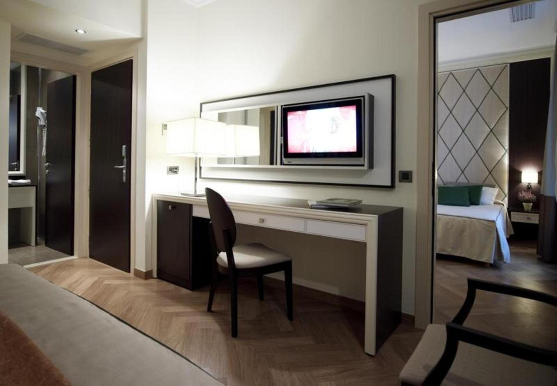 Menelaion Hotel - Photo 14