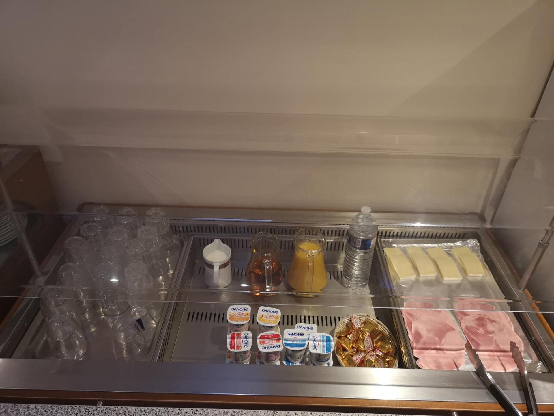 Hôtel De La Perdrix Rouge - Photo 2