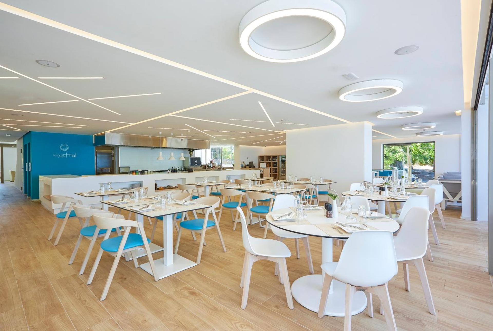 Triton Boutique Hotel - Photo 99