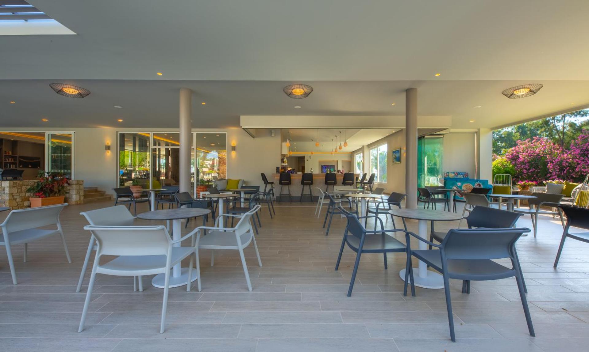 Hotel Esperia - Photo 40