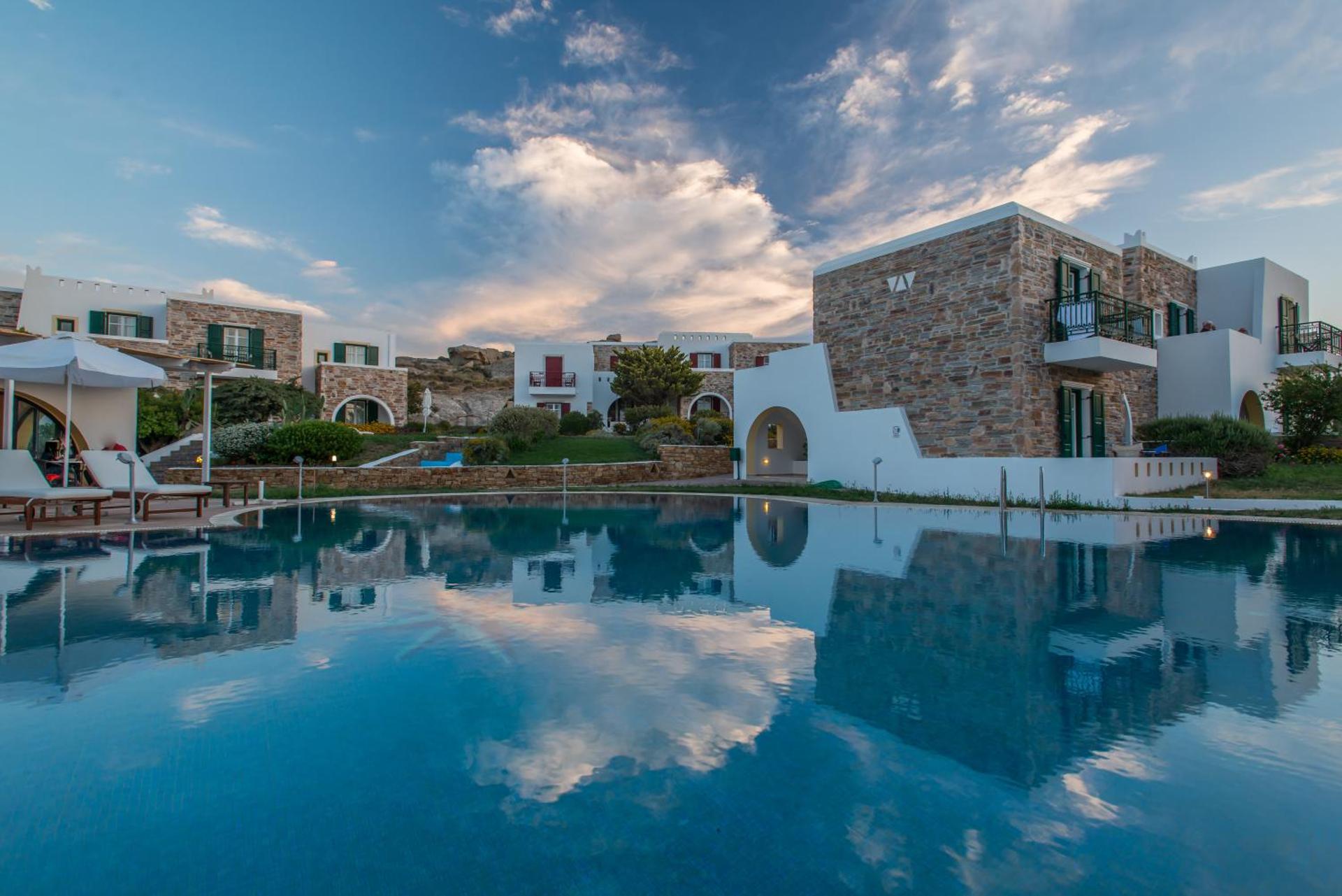 Naxos Palace Hotel - Photo 40