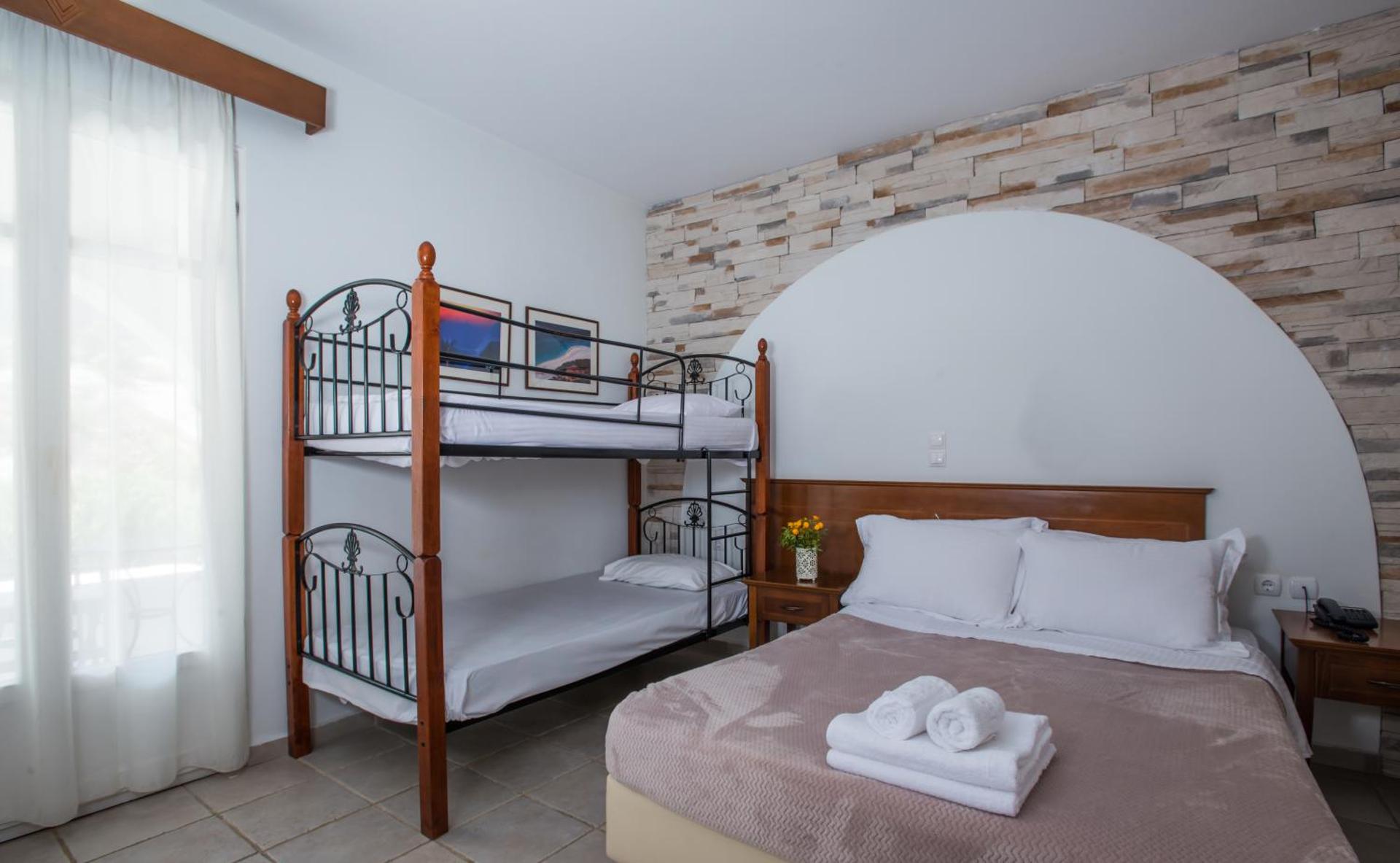 Naxos Palace Hotel - Photo 19