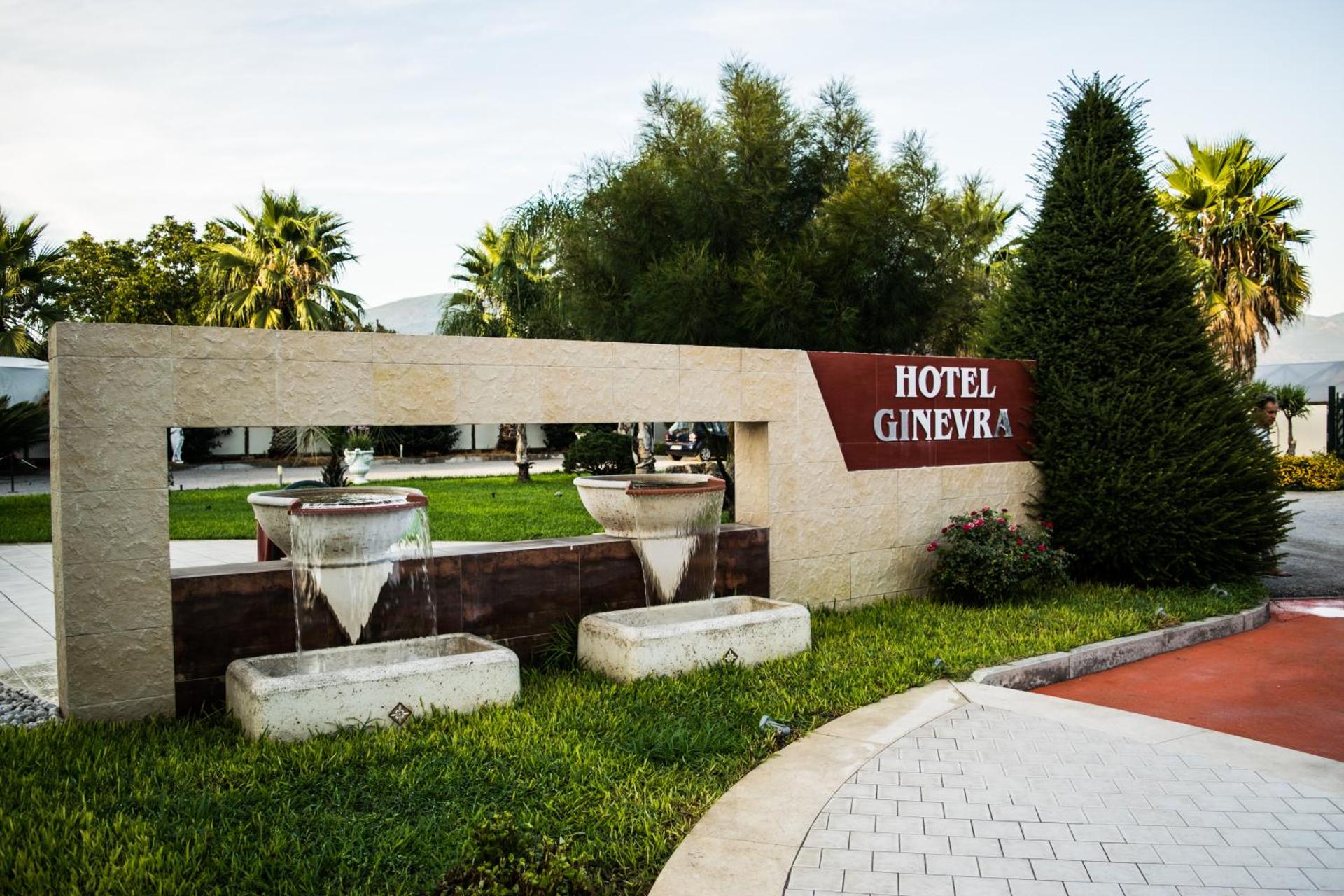 Hotel Ginevra - Photo 26