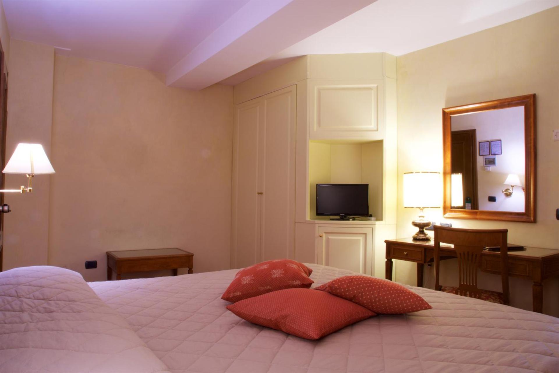 Hotel La Luna - Photo 78