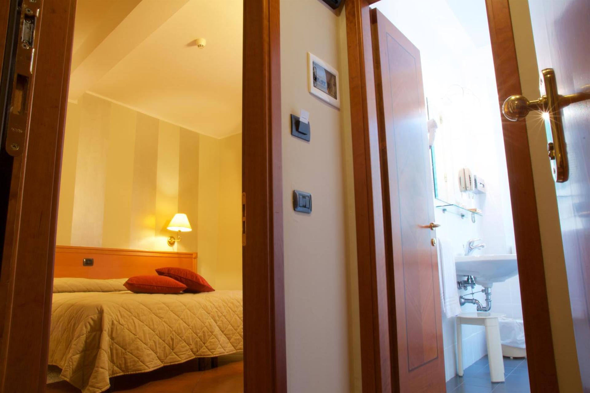 Hotel La Luna - Photo 74