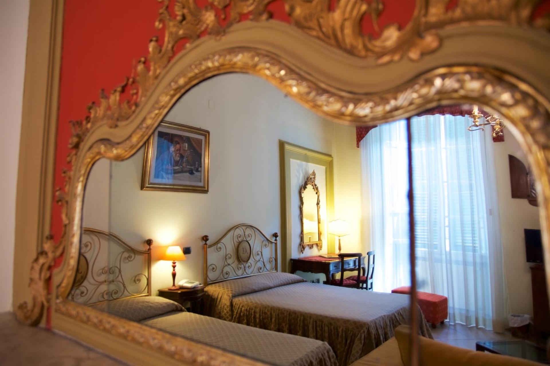 Hotel La Luna - Photo 91