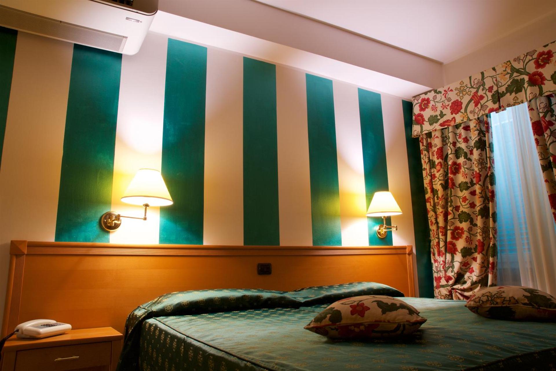 Hotel La Luna - Photo 73