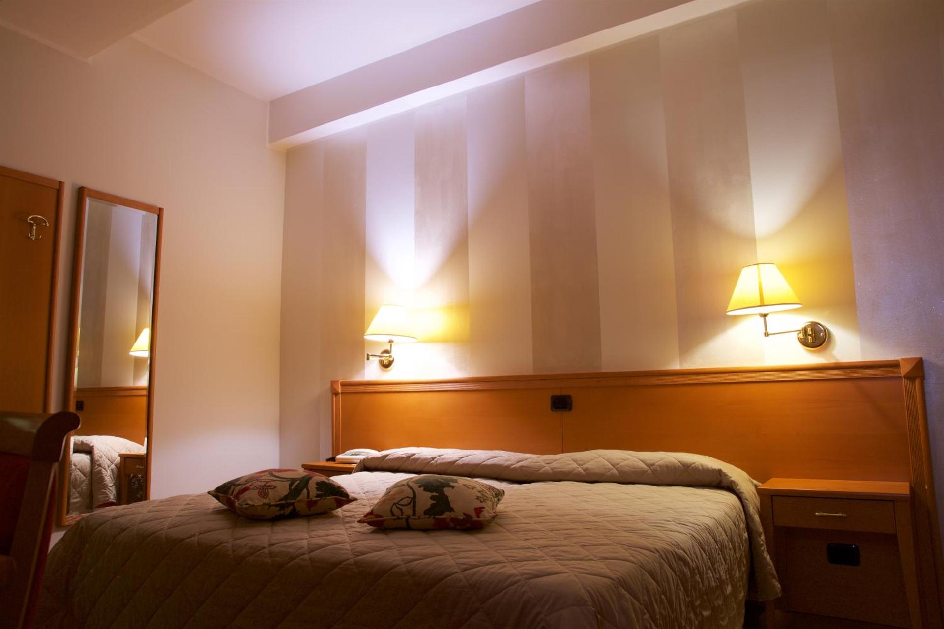 Hotel La Luna - Photo 64