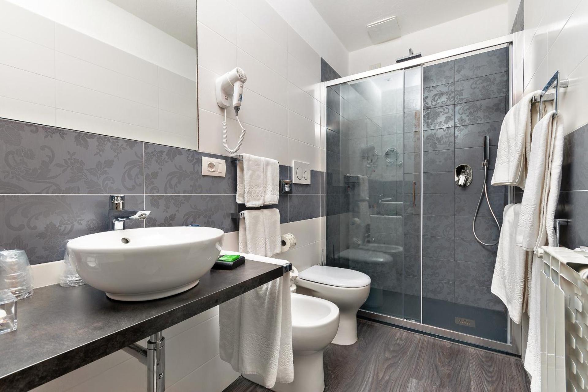 Hotel Monte Rosa - Photo 157