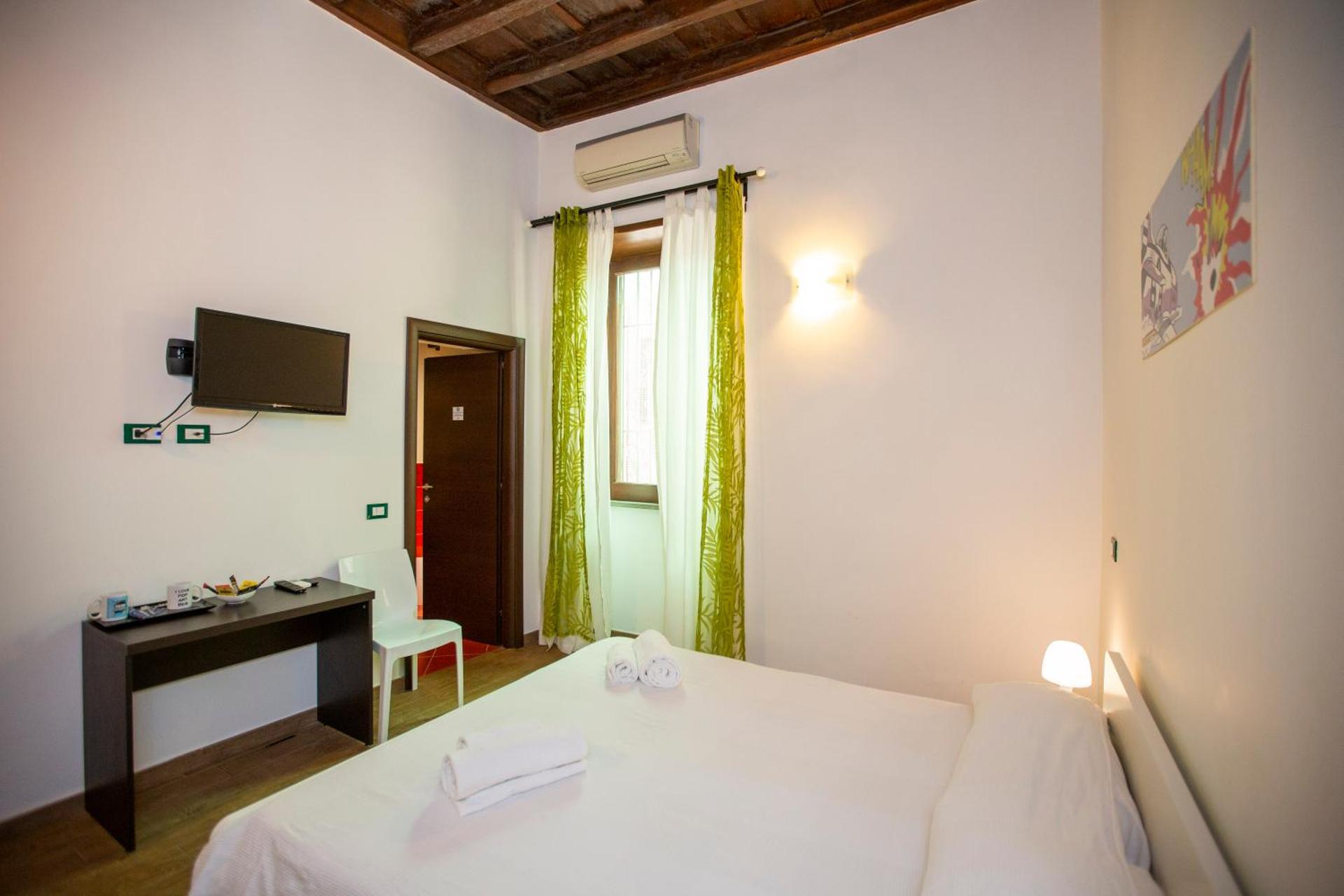 POP Art B&B - Photo 30