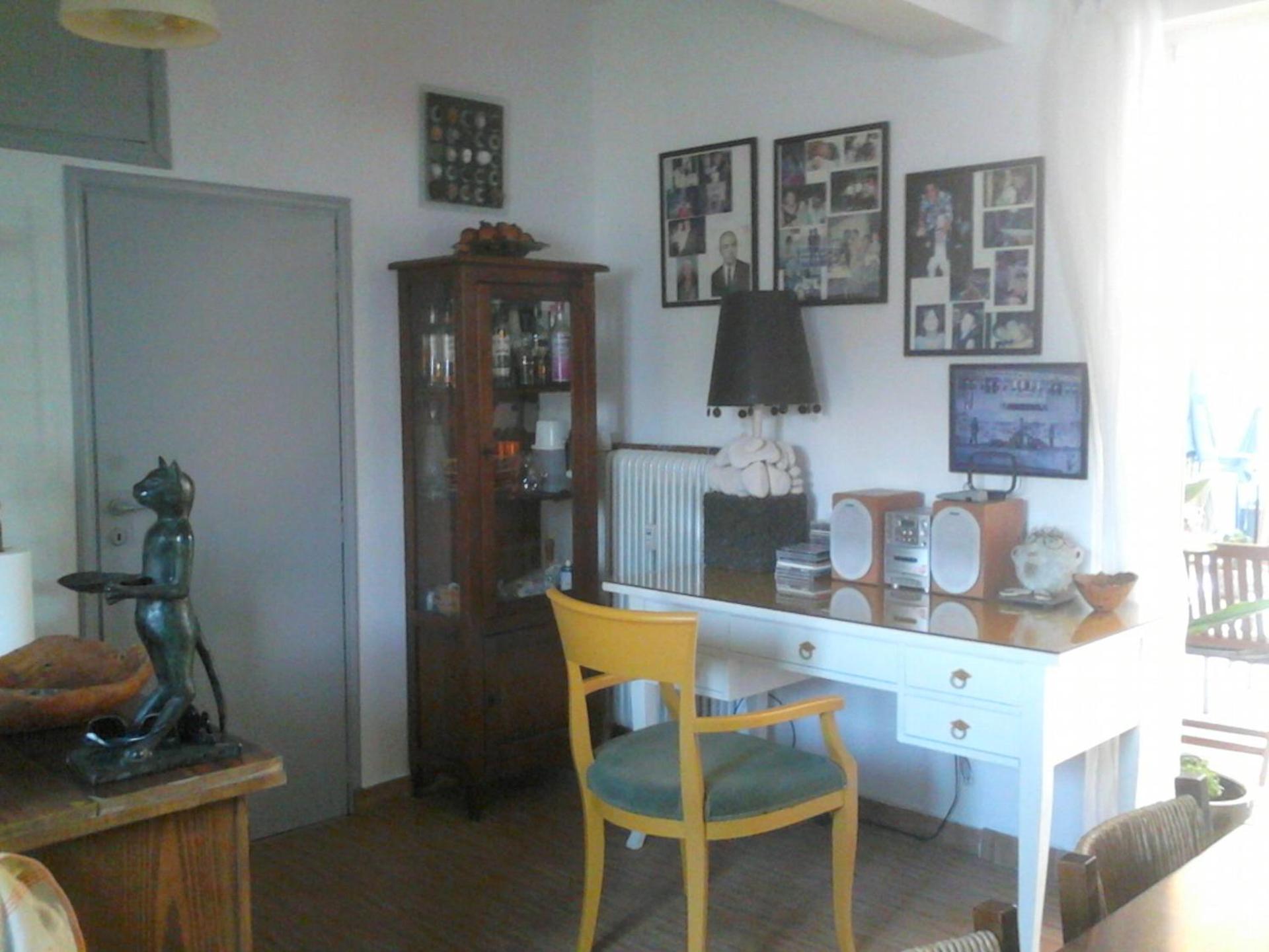 Roof-top garden apartment really well located in Athens - Photo 28