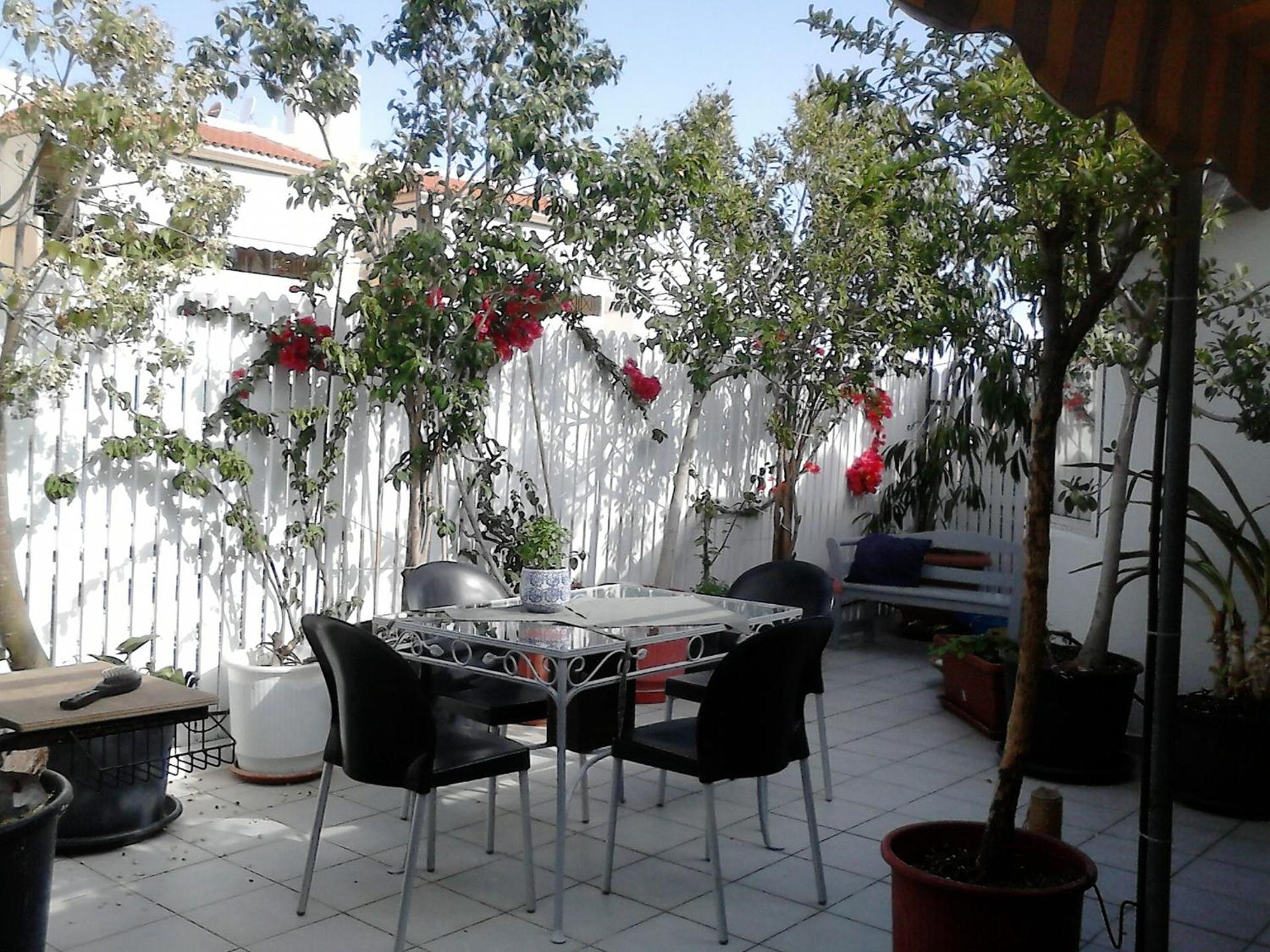 Roof-top garden apartment really well located in Athens - Photo 33