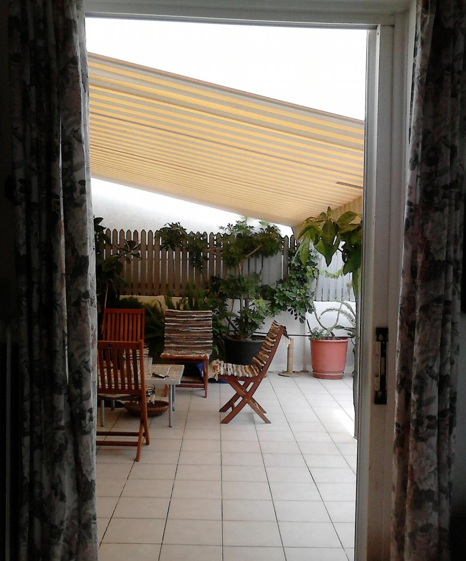 Roof-top garden apartment really well located in Athens - Photo 8