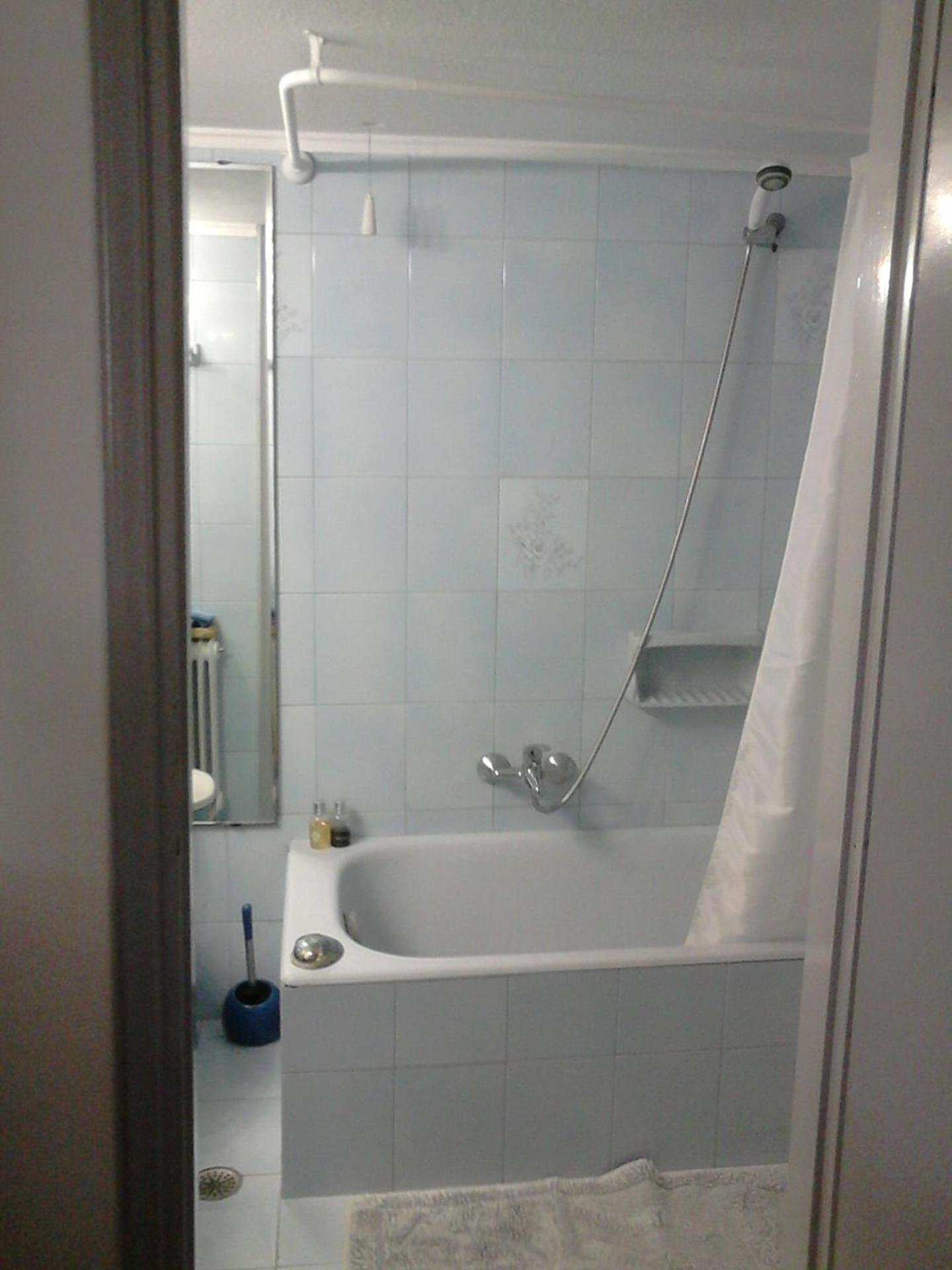 Roof-top garden apartment really well located in Athens - Photo 27