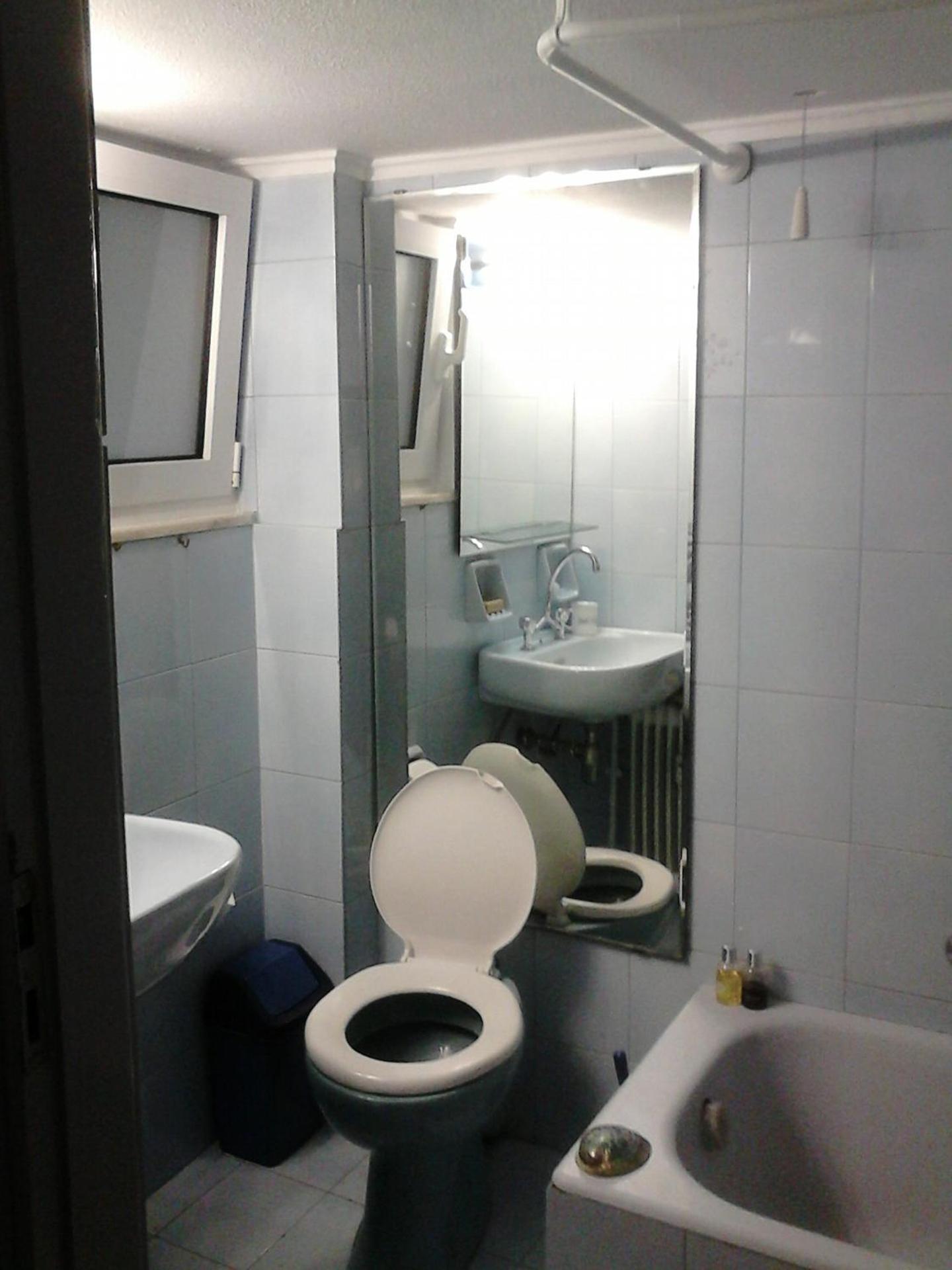 Roof-top garden apartment really well located in Athens - Photo 17